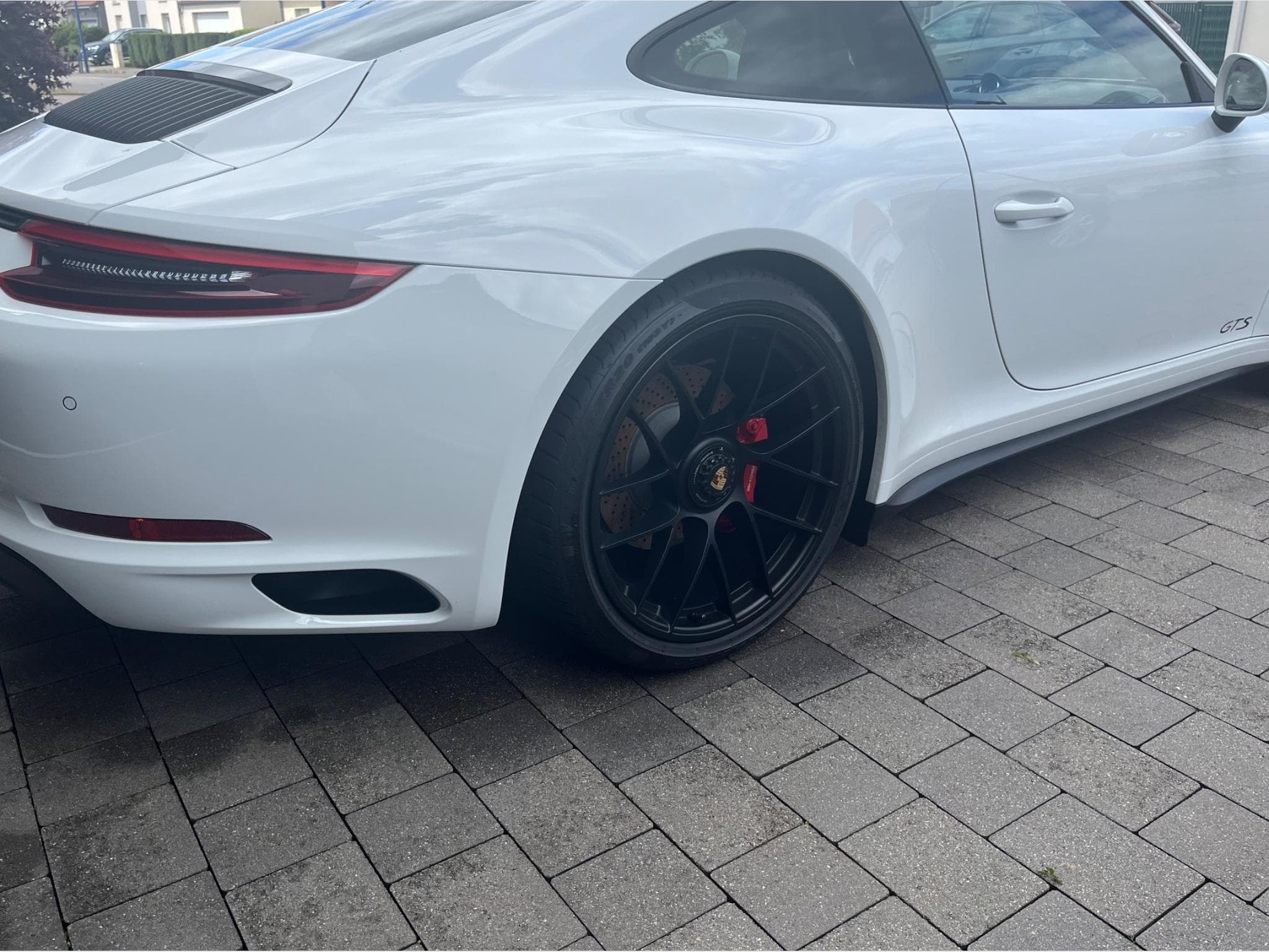 Porsche 911 911 carrera 2 Gts type 991.2 approved (2018) - Photo 2