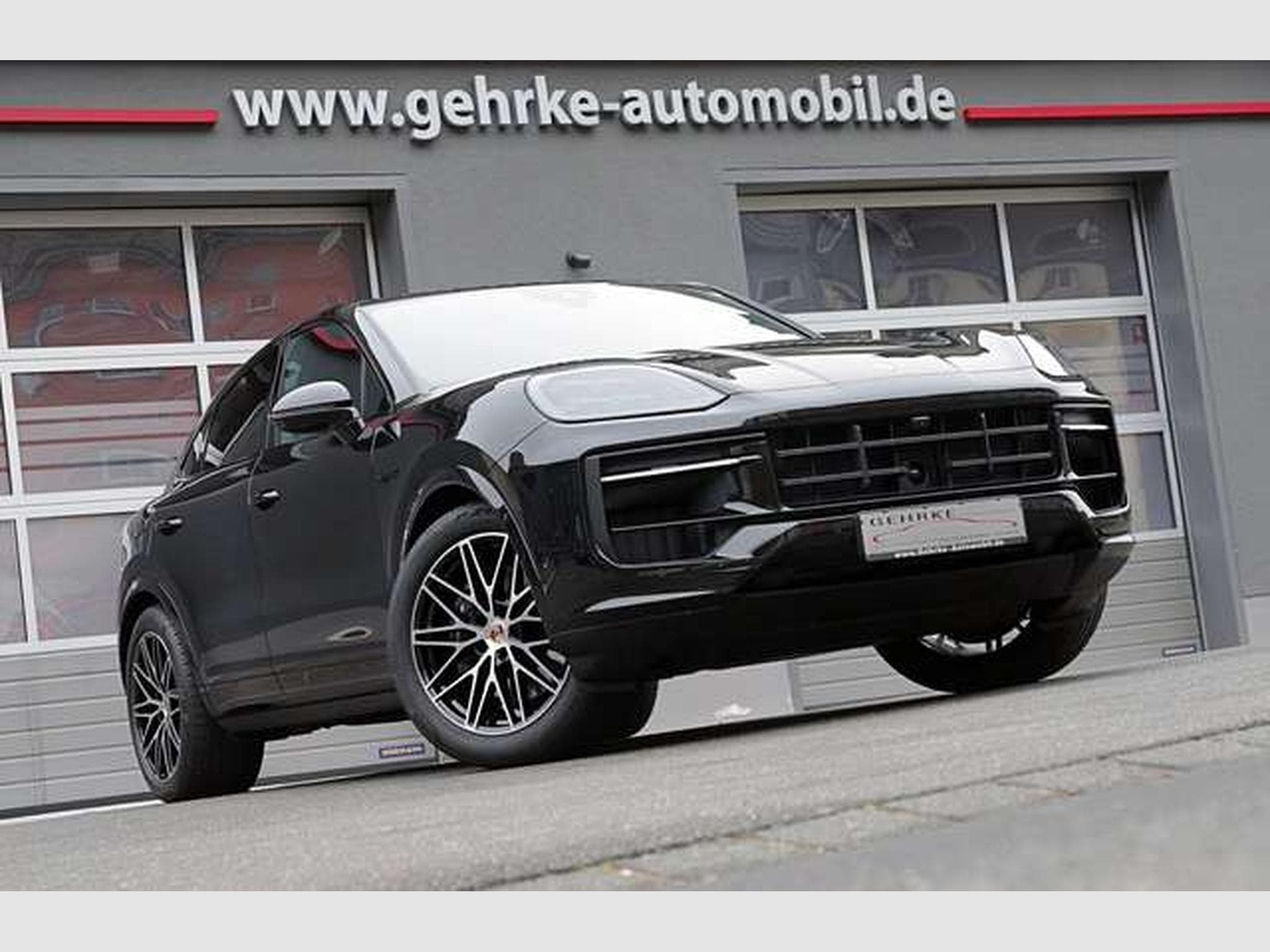 Porsche Cayenne Cayenne Coupe E-Hybrid Black Edition*HA-Lenkung* (2025) - Photo 1