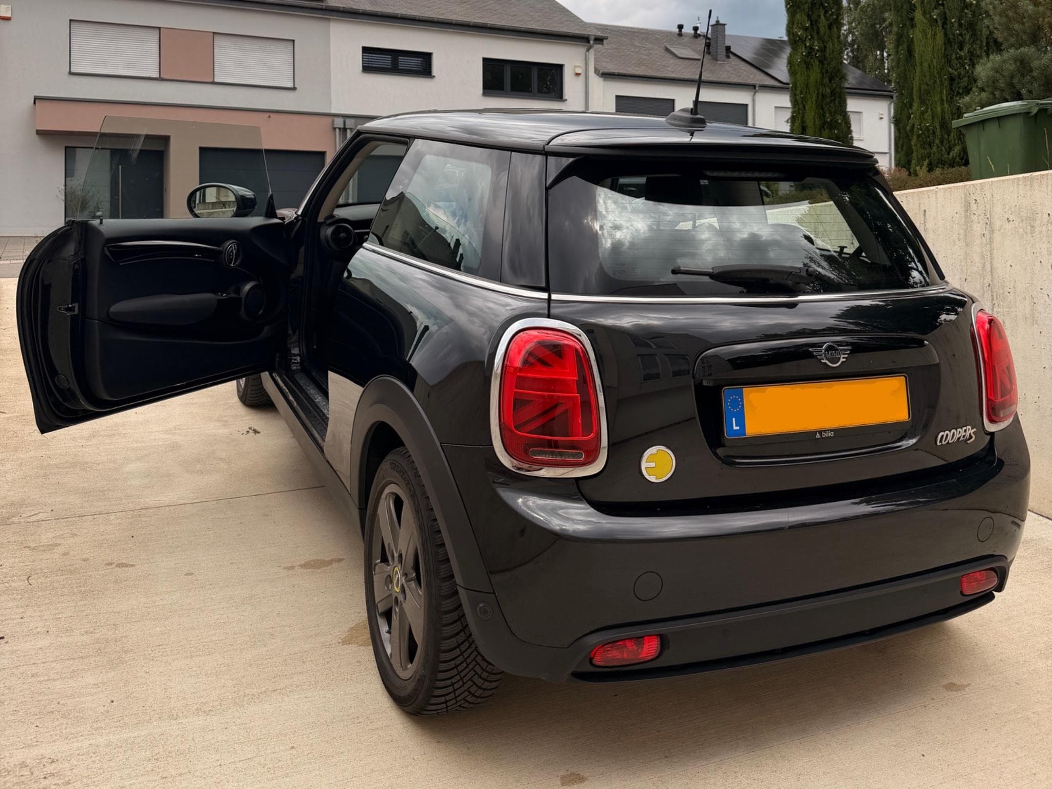 Mini Cooper SE Hatch (2022) - Photo 2