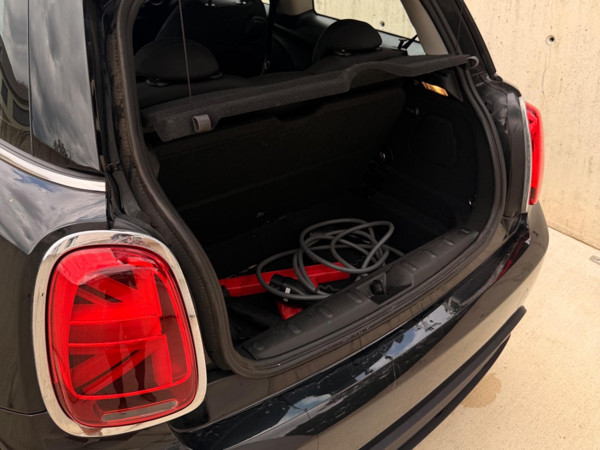 Mini Cooper SE Hatch (2022) - Photo 8