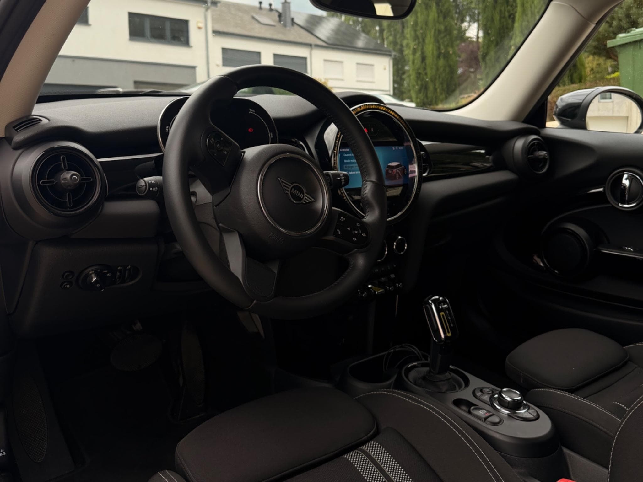 Mini Cooper SE Hatch (2022) - Photo 10