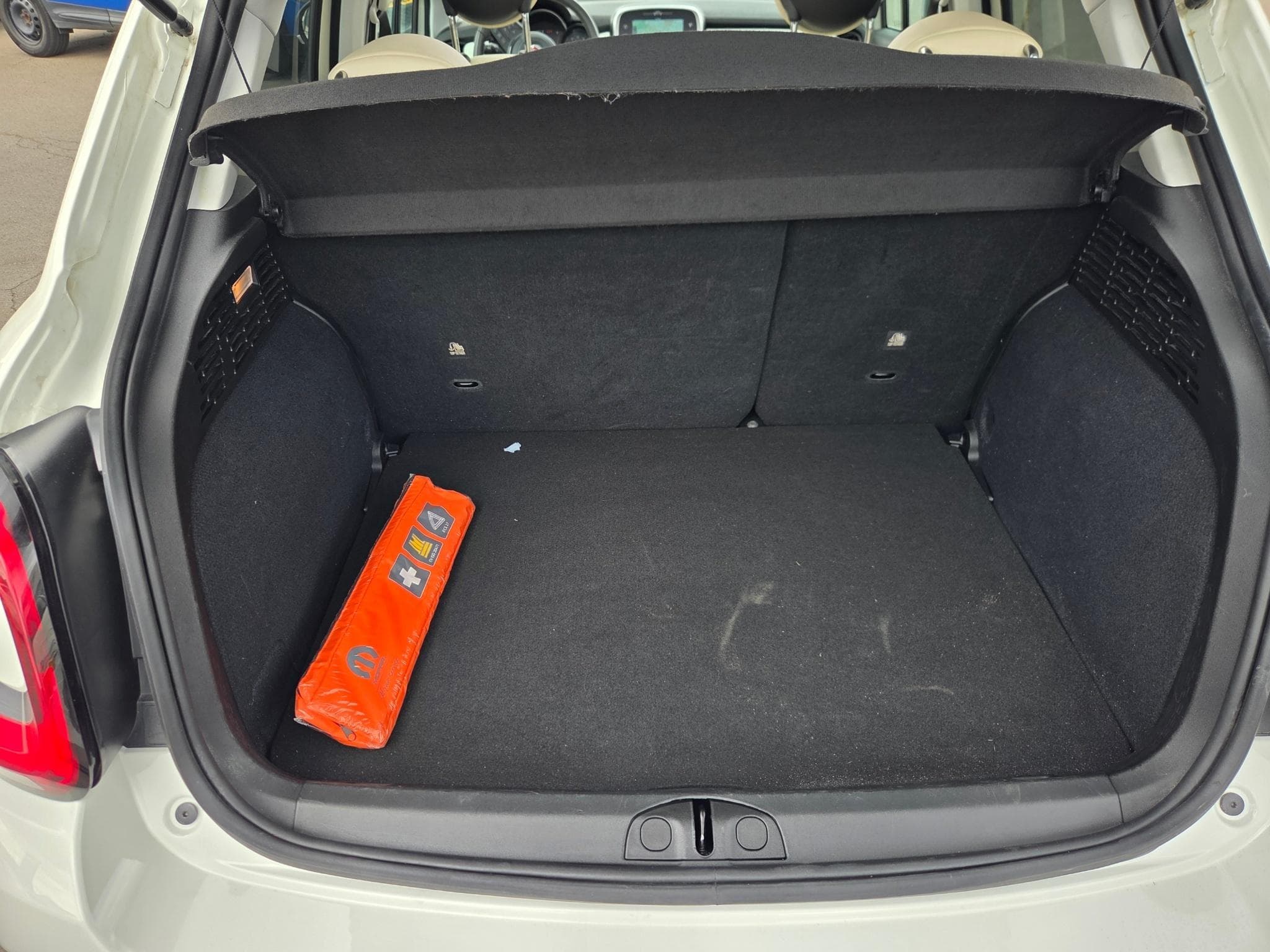 Fiat 500X DOLCEVITA SPECIAL SERIES 1.5 DCT HYBRID 130 (2022) - Photo 10