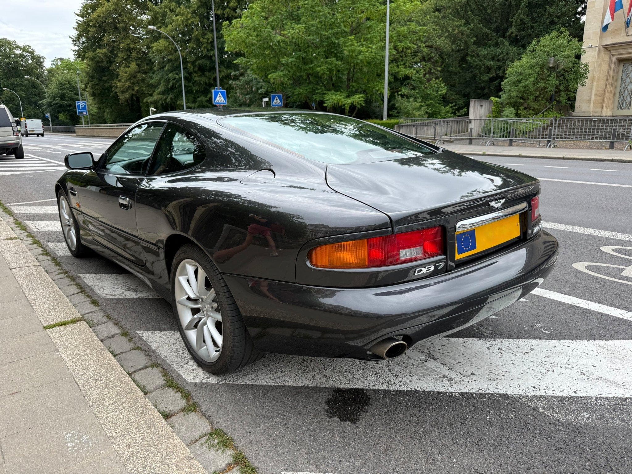 Aston-Martin DB7 Vantage Coupé 6.0 V12 Manuel (2001) - Photo 1