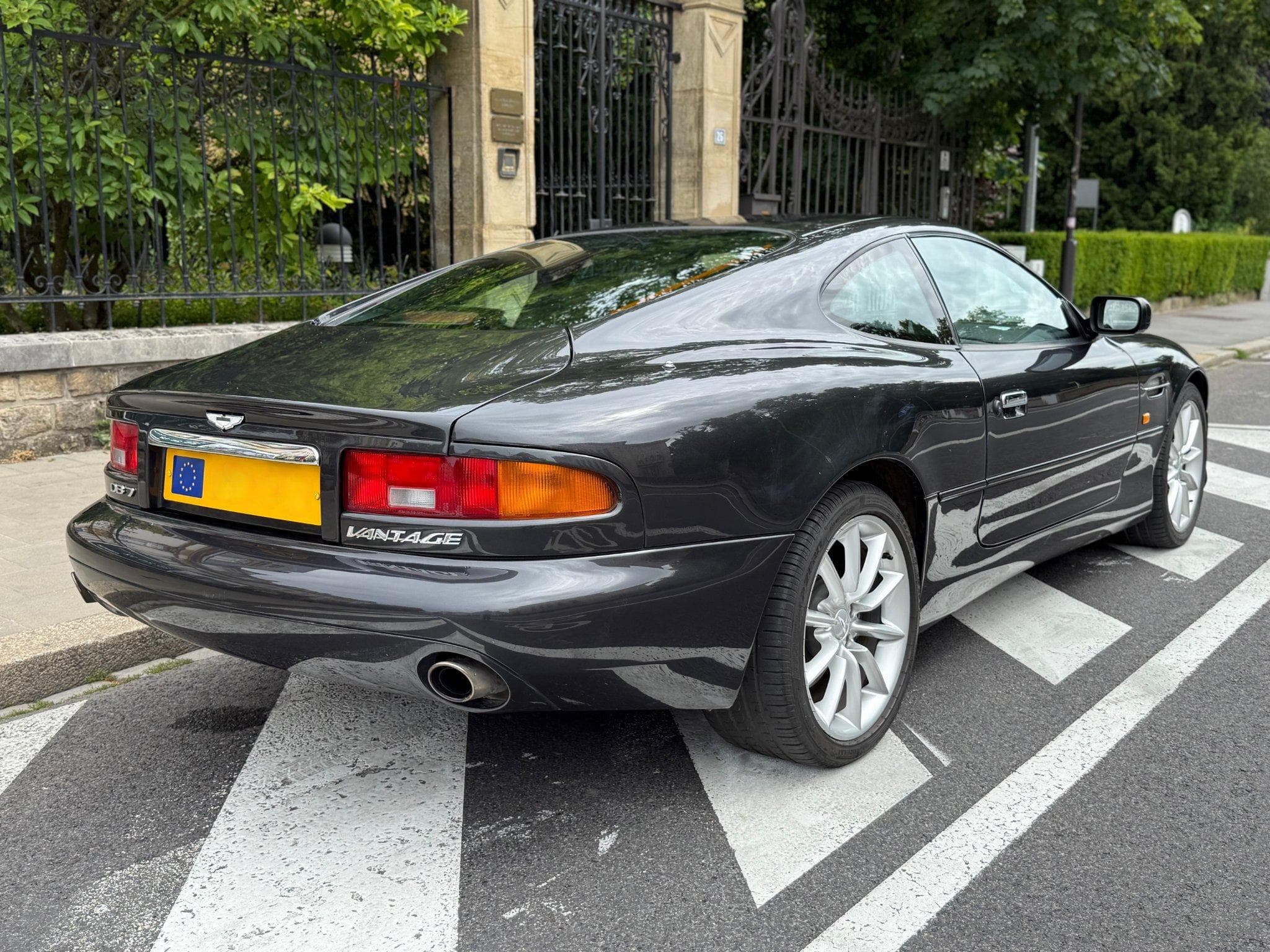 Aston-Martin DB7 Vantage Coupé 6.0 V12 Manuel (2001) - Photo 3
