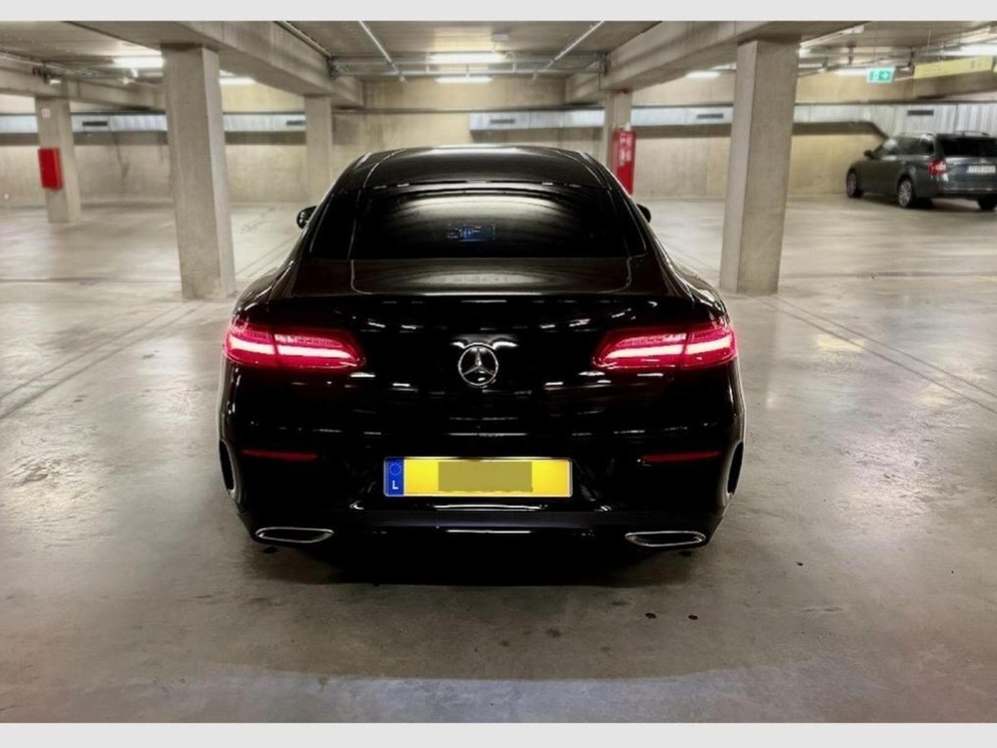 Mercedes E 450 M.CLASSE E COUPE 450 367CH AMG LINE 4MAT (2019) - Photo 4