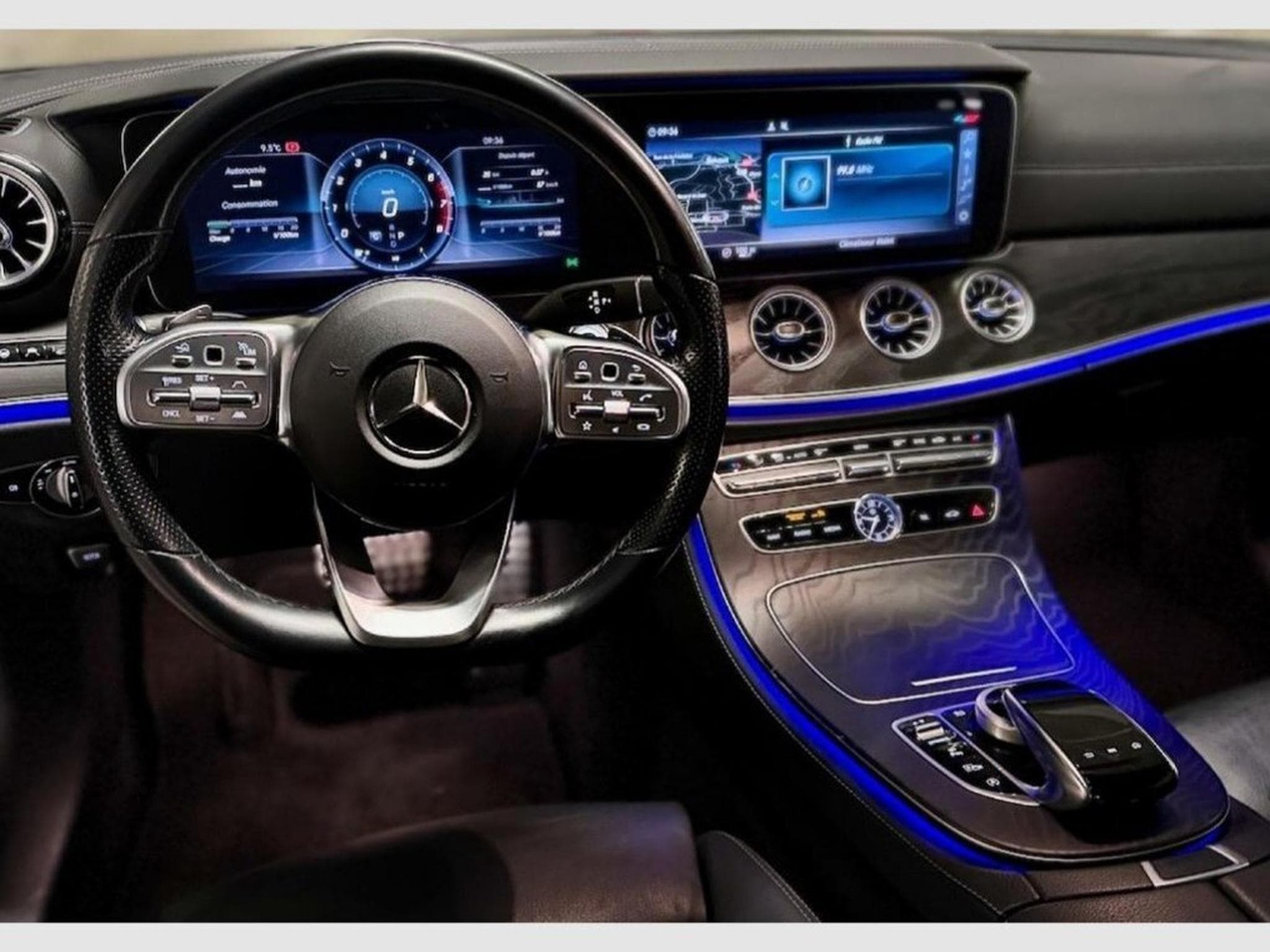 Mercedes E 450 M.CLASSE E COUPE 450 367CH AMG LINE 4MAT (2019) - Photo 9