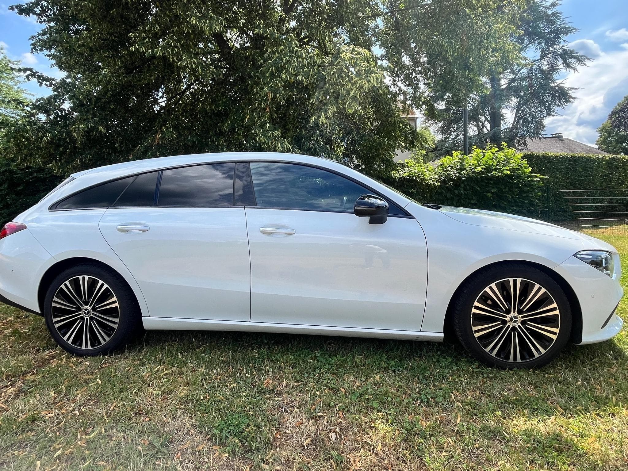 Mercedes CLA 200 Progressive shooting break-1er serie nv (2019) - Photo 2