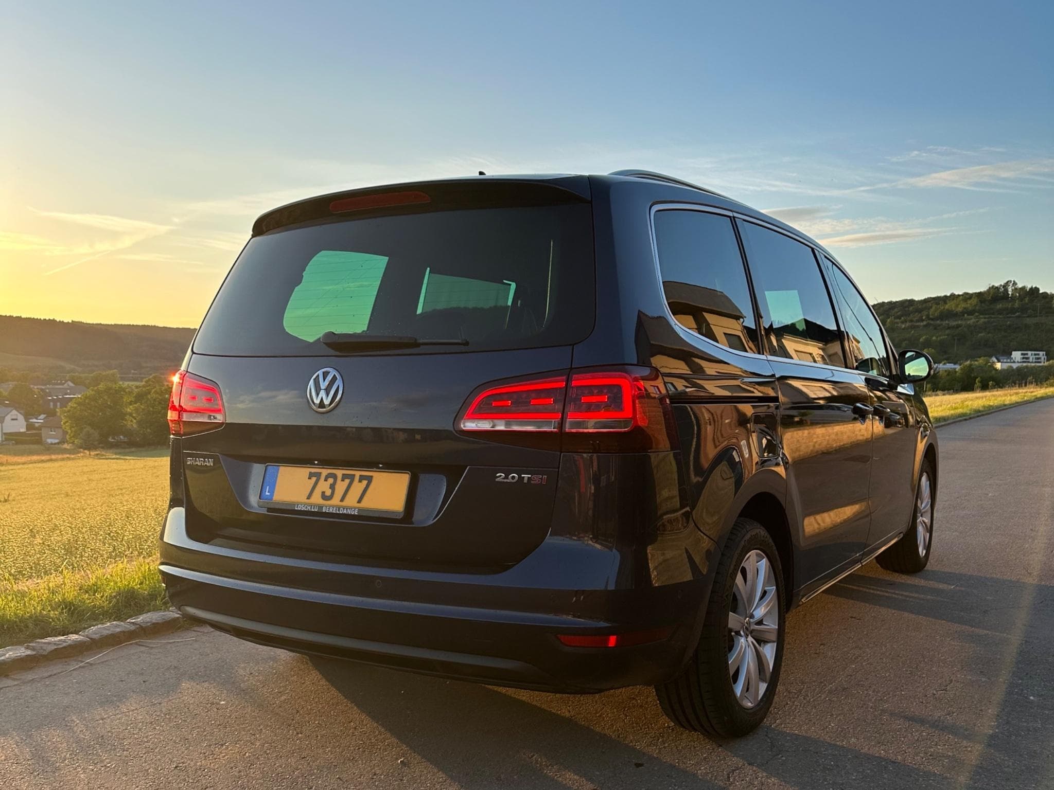 VW Sharan (2017) - Photo 2