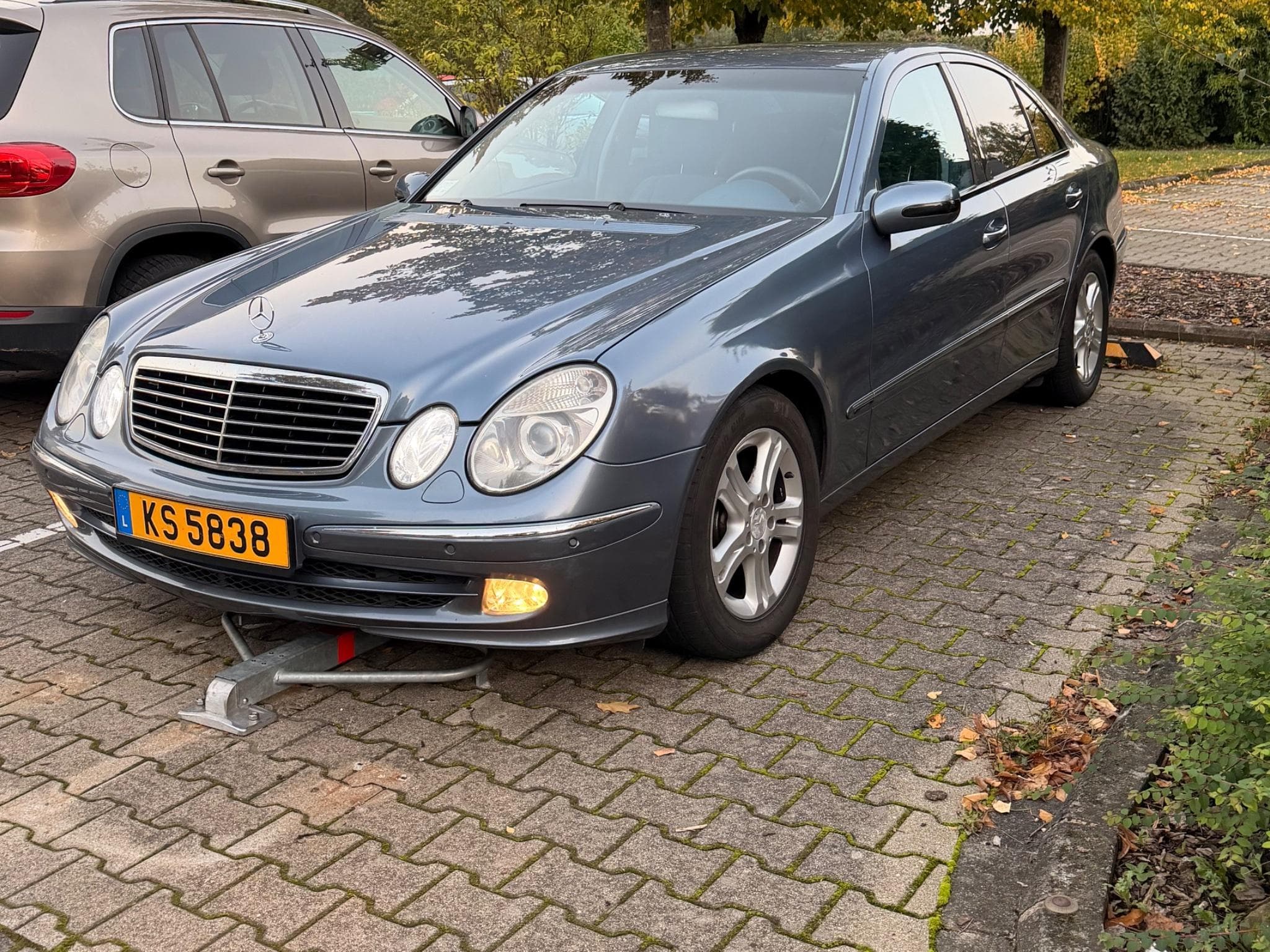 Mercedes E 270 Avantgarde (2003) - Photo 2