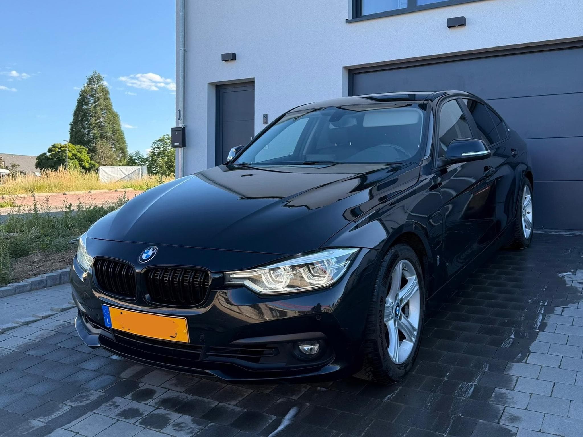 BMW 330 iPerfomance Lounge Plus (2018) - Photo 1