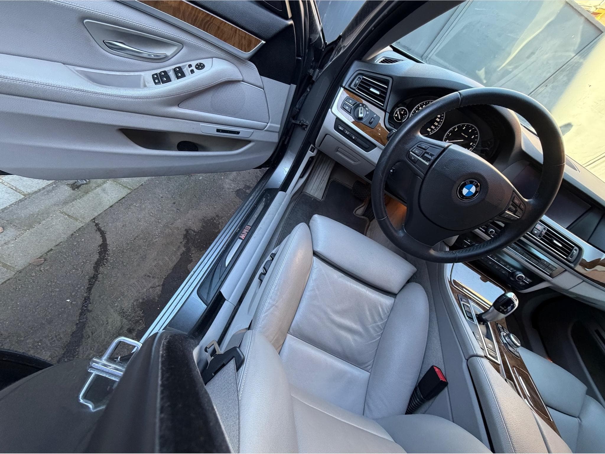 BMW 550 (2012) - Photo 1