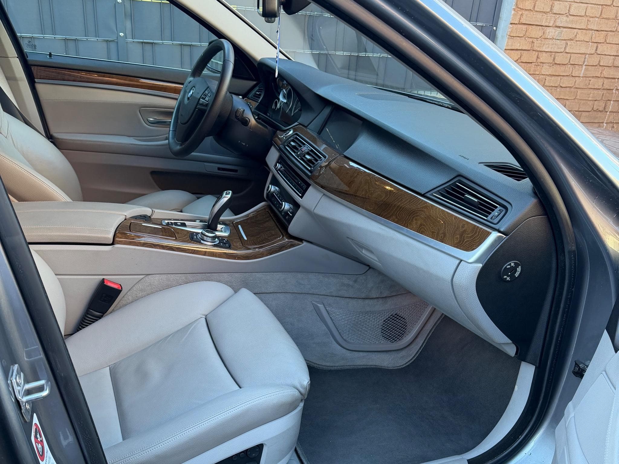 BMW 550 (2012) - Photo 4