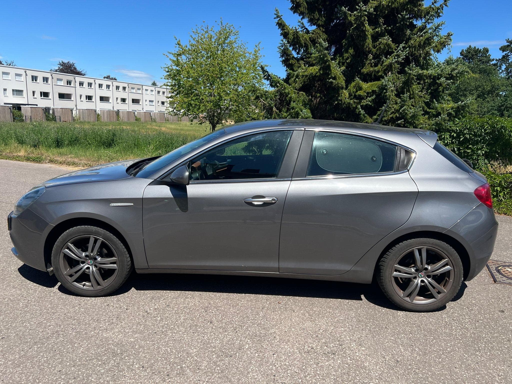 Alfa-Romeo Giulietta Giulietta Super 1,4TB 120cv (2017) - Photo 2