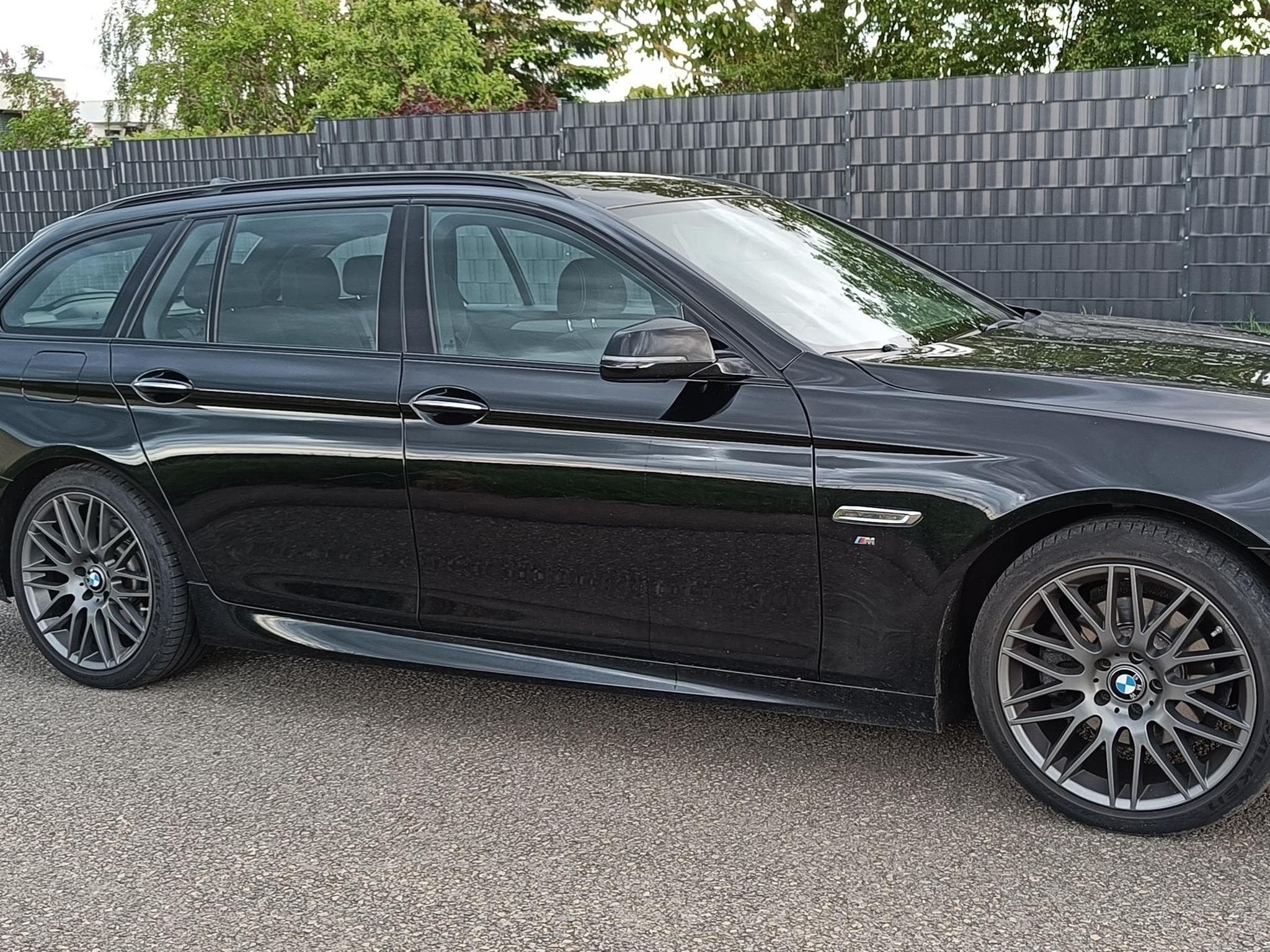 BMW 518 Msport pack/R19/Attelage (2016) - Photo 1