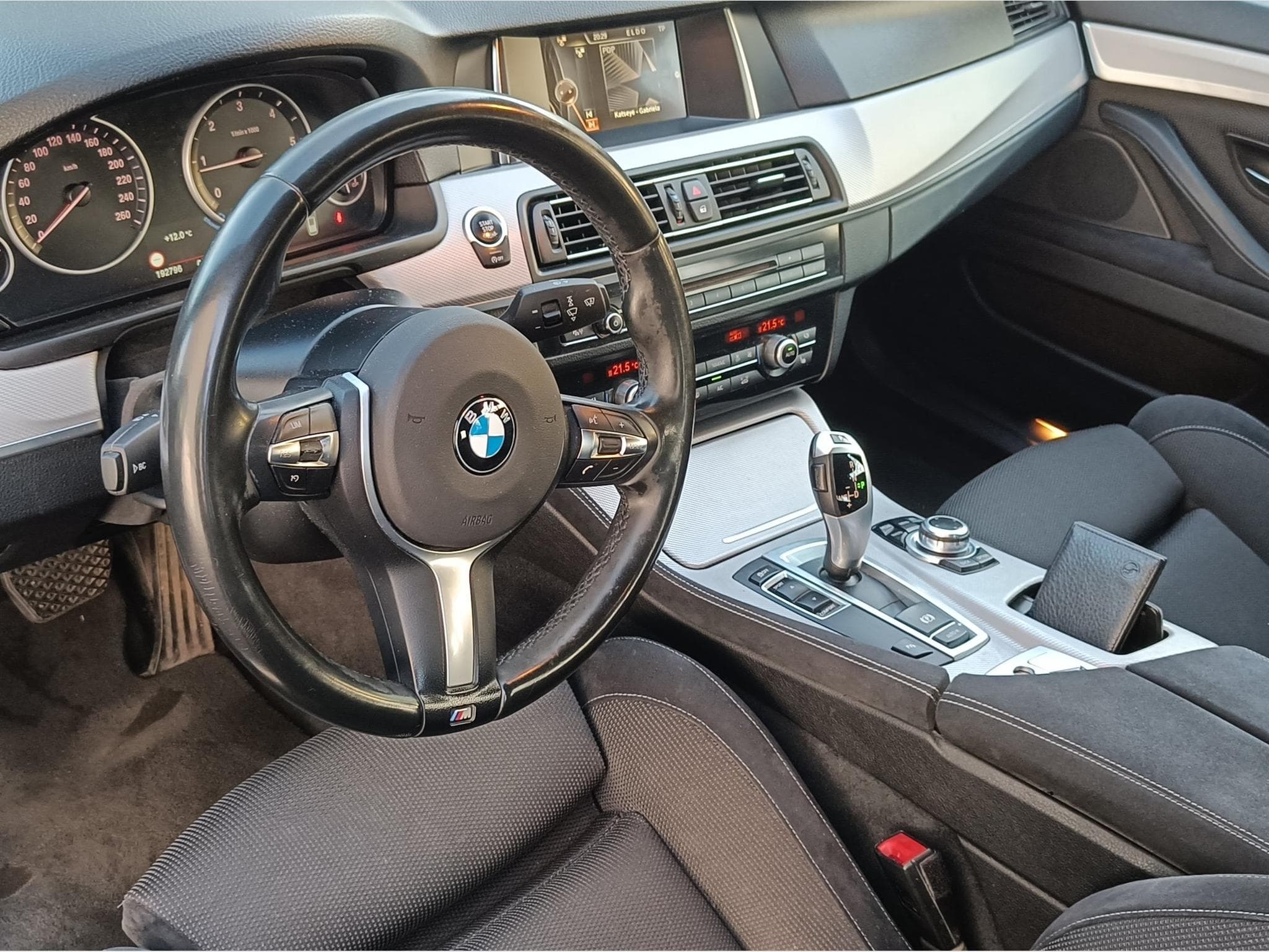 BMW 518 Msport pack/R19/Attelage (2016) - Photo 2