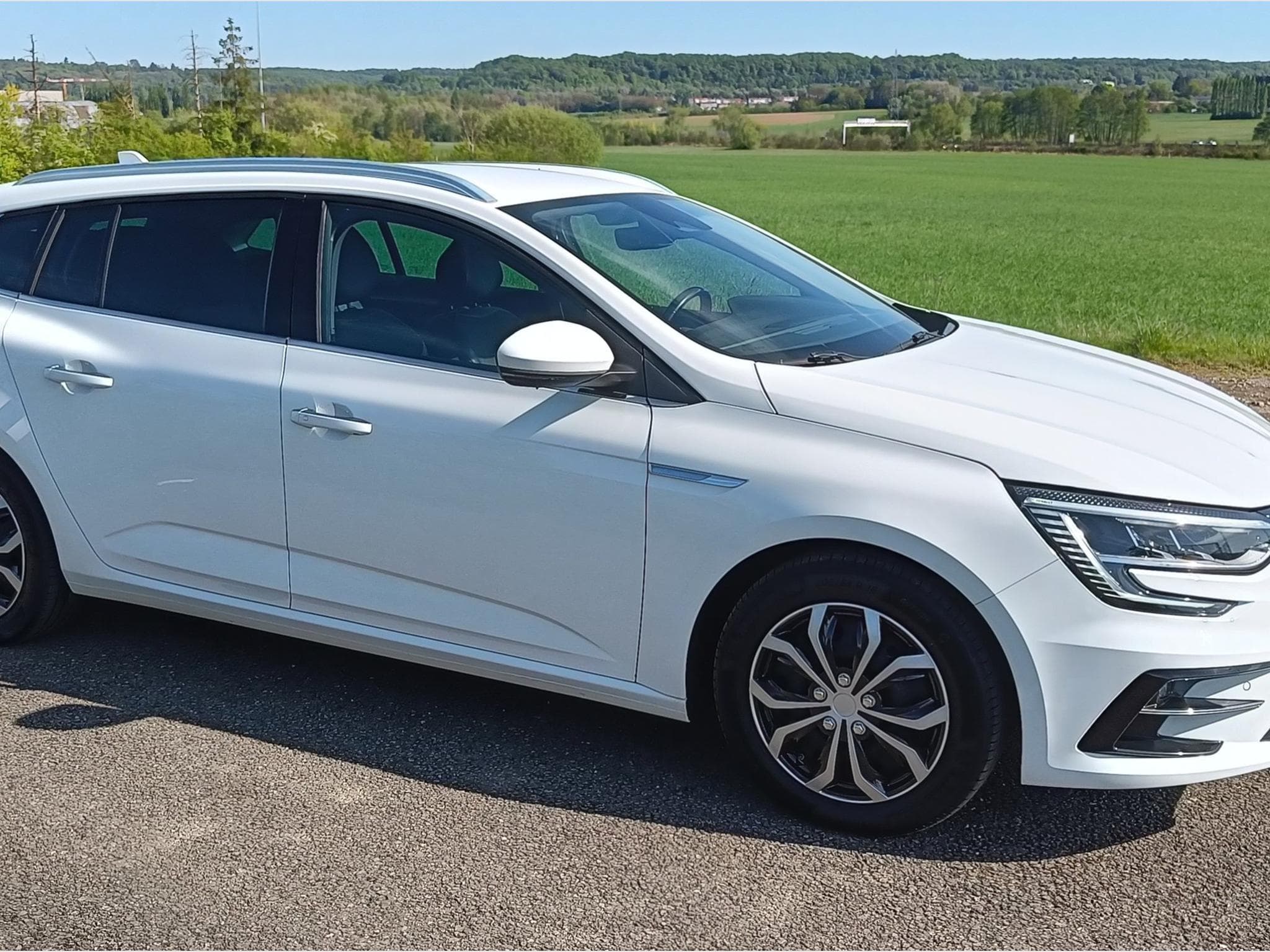 Renault Megane Diesel/Automatique (2021) - Photo 1