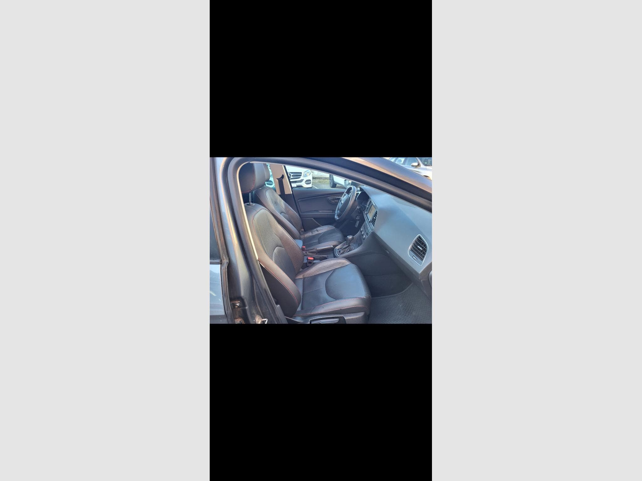 Seat Leon 2.0 TDI FR 184CV DSG PANORAMA XENON (2016) - Photo 7