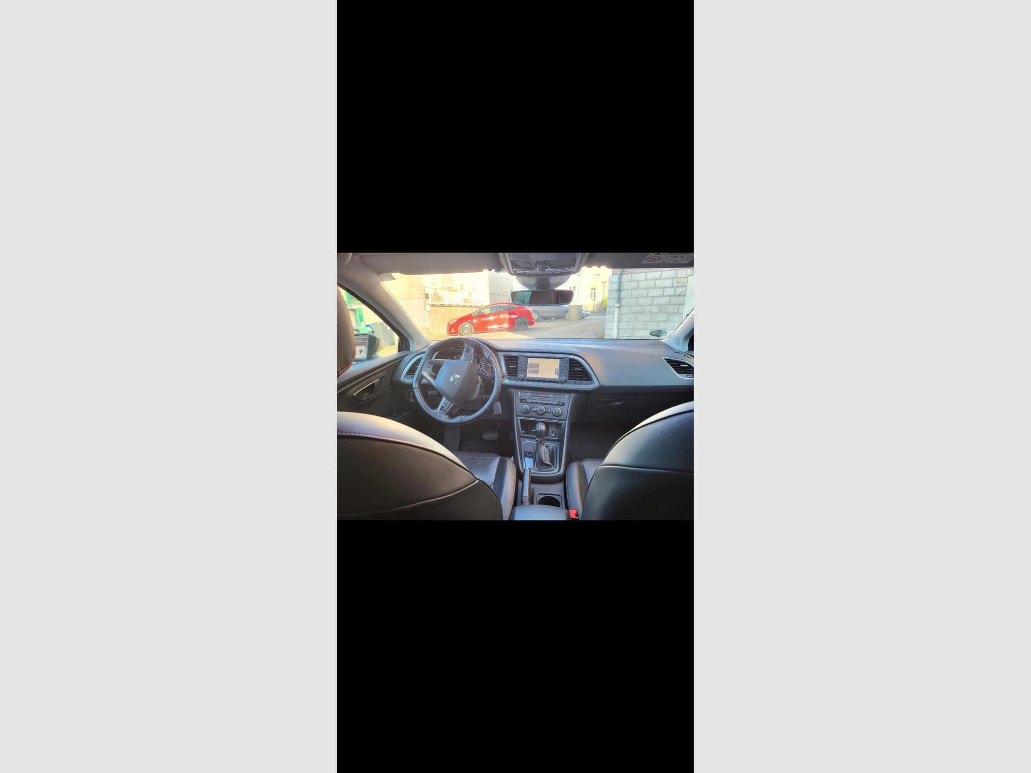 Seat Leon 2.0 TDI FR 184CV DSG PANORAMA XENON (2016) - Photo 8