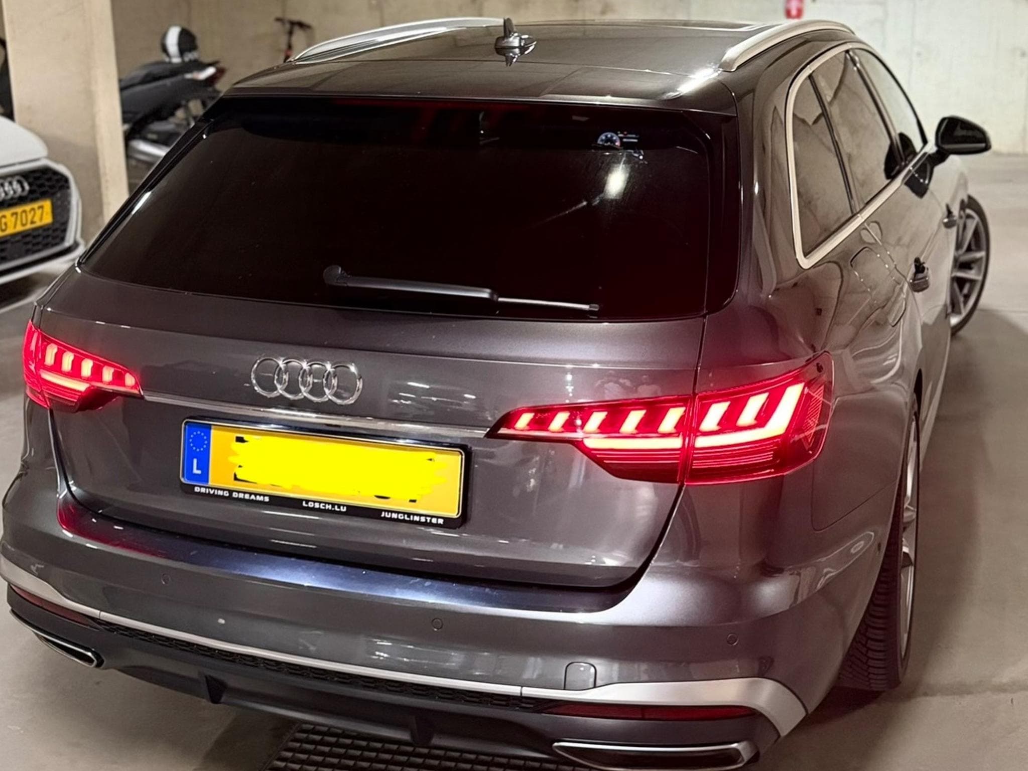 Audi A4 3x S-Line —-> Daytona-Grey (2020) - Photo 2