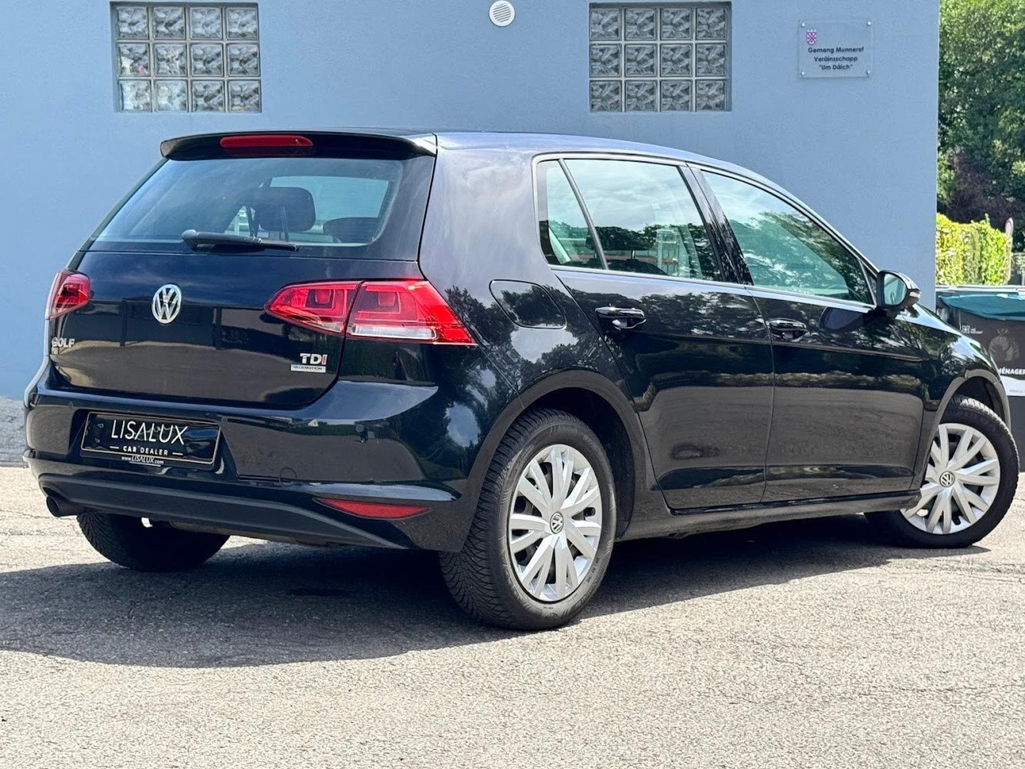VW Golf 1.6 TDI 105 HIGHLINE (2014) - Photo 2