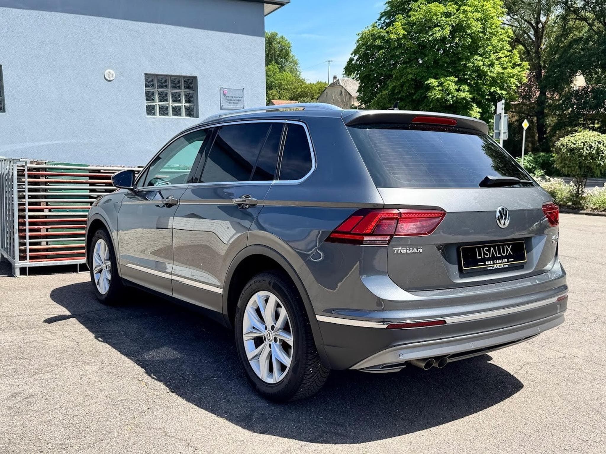 VW Tiguan 2.0 TDI 150 CH DSG 4 MOTION HIGHLINE (2016) - Photo 11