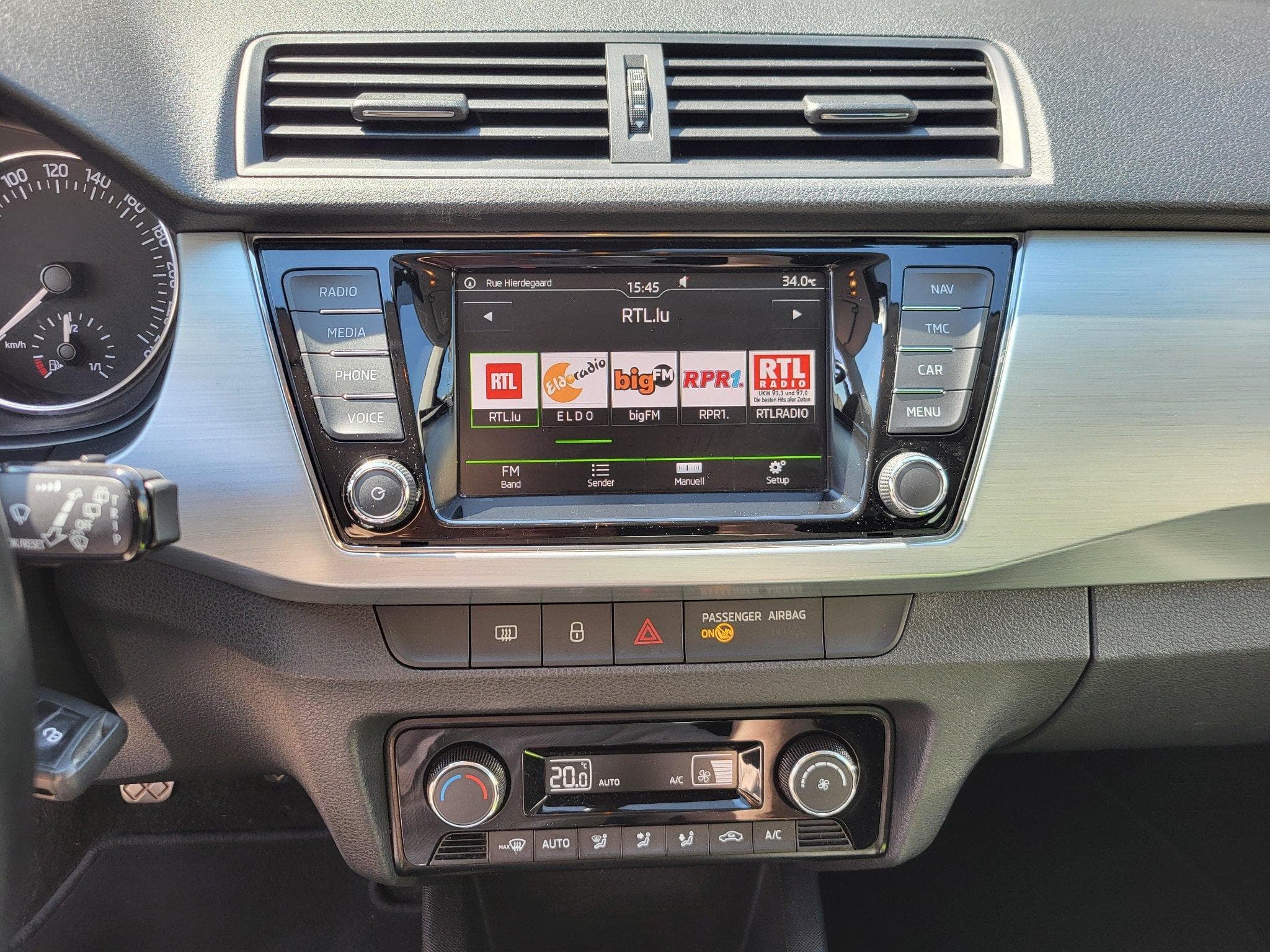 Skoda Fabia 1.4l TDI 90PS Ambition Navi Winterreifen (2016) - Photo 9