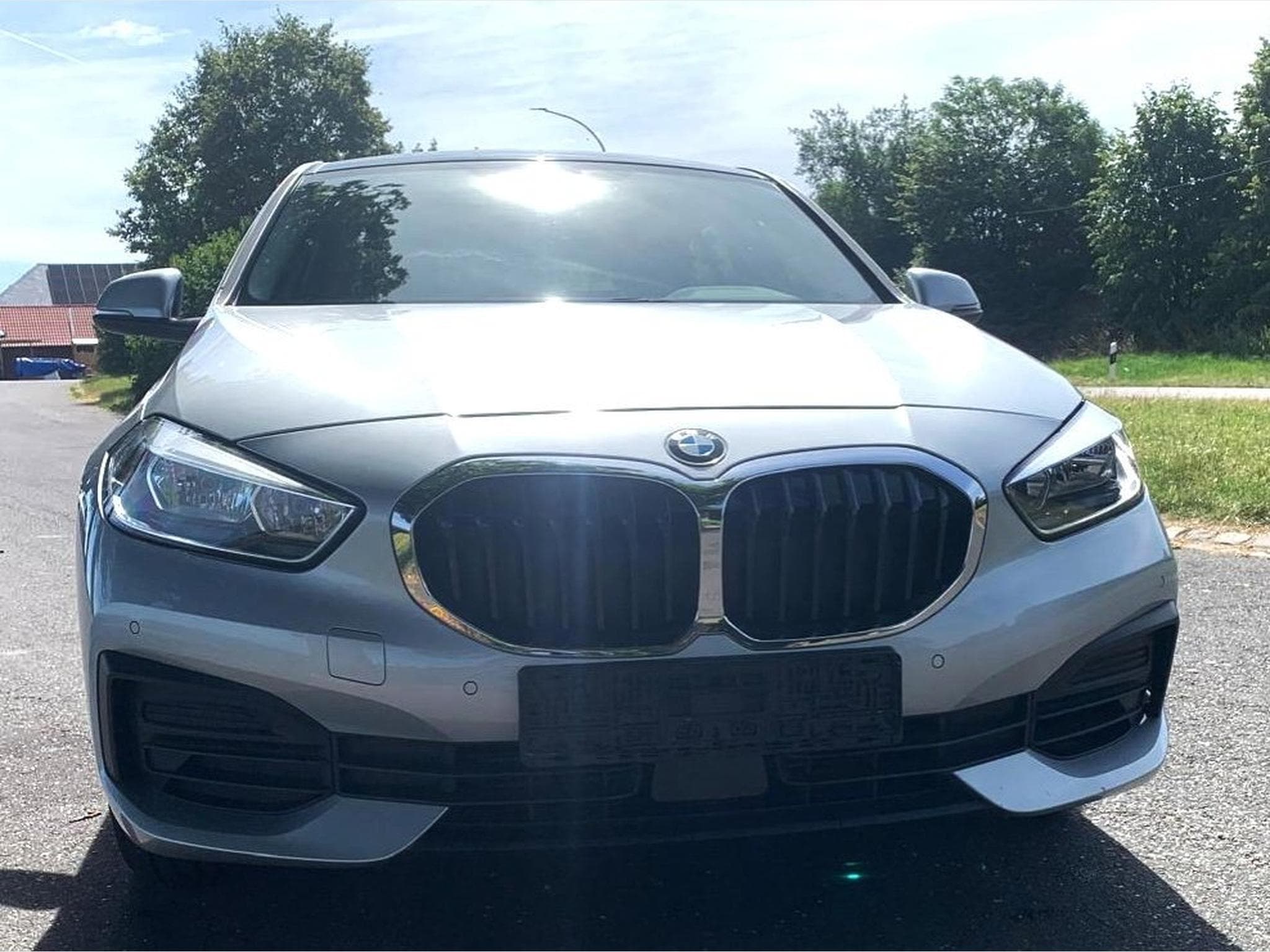 BMW 118 Advantage – Shadow Edition (2020) - Photo 1