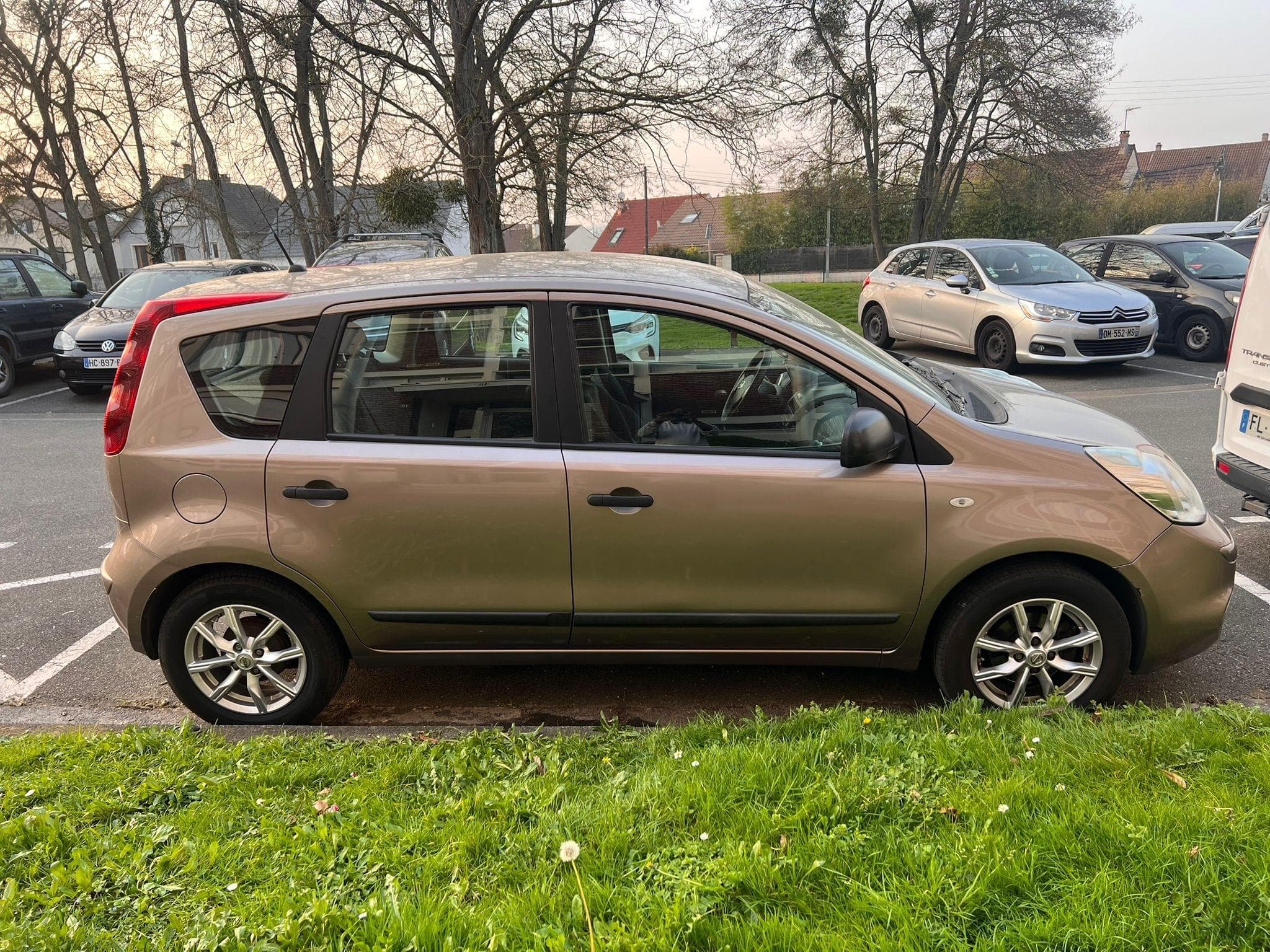 Nissan Note PURE DRIVE (2011) - Photo 3