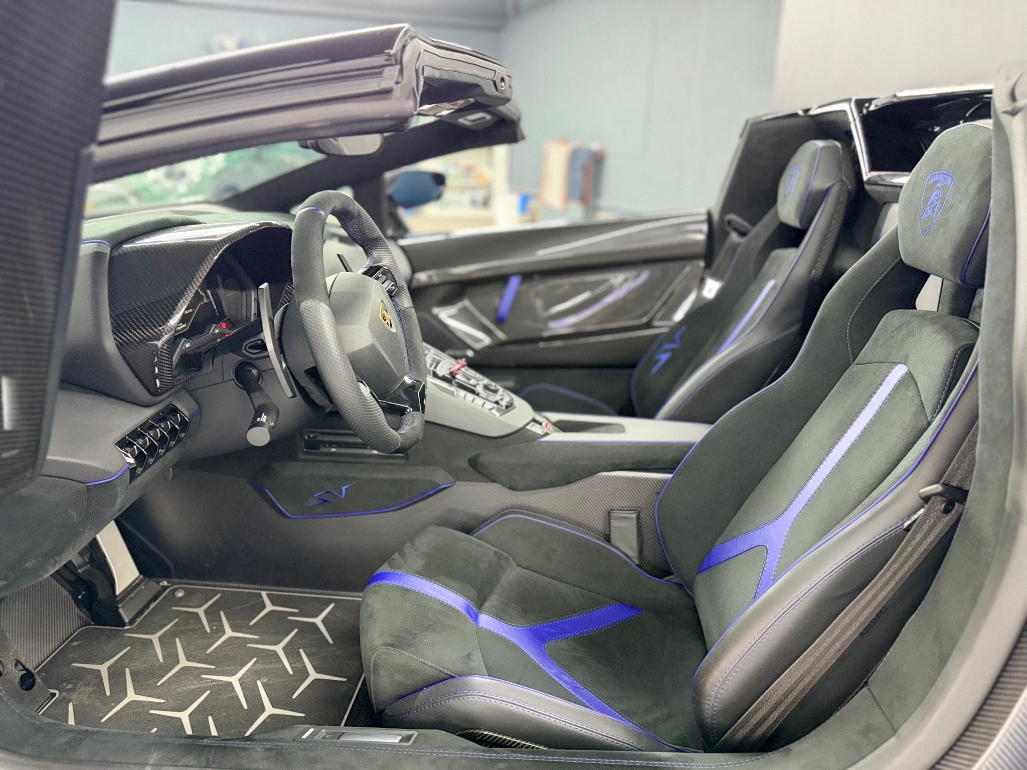 Lamborghini Aventador SV Roadster AD Personam Blu Sideris Full PPF Echap Sport (2016) - Photo 4
