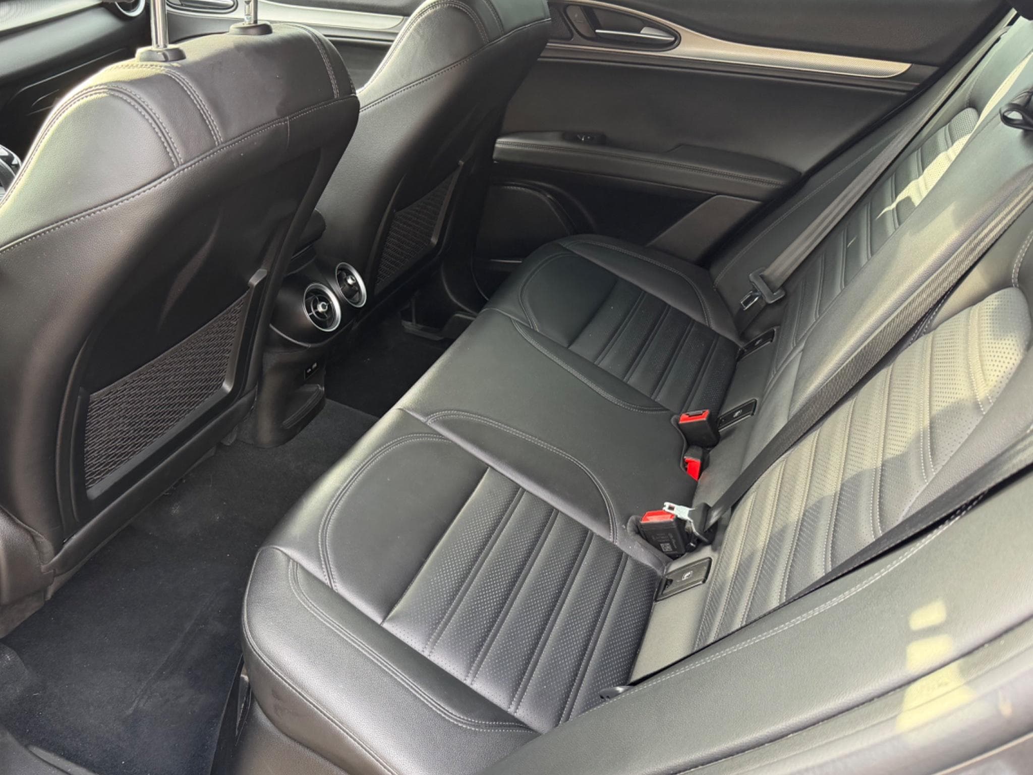 Alfa-Romeo Stelvio MY23 Q4 Veloce Garantie 05/2027 (2023) - Photo 9