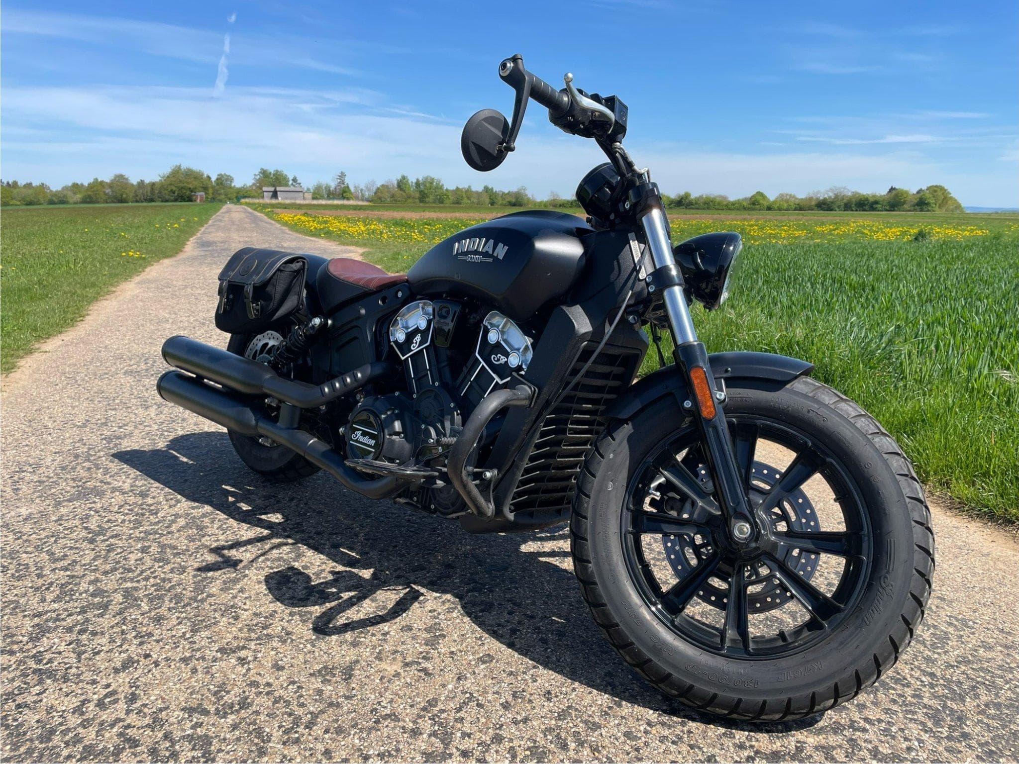 Indian Scout Bobber (2019) - Photo 2