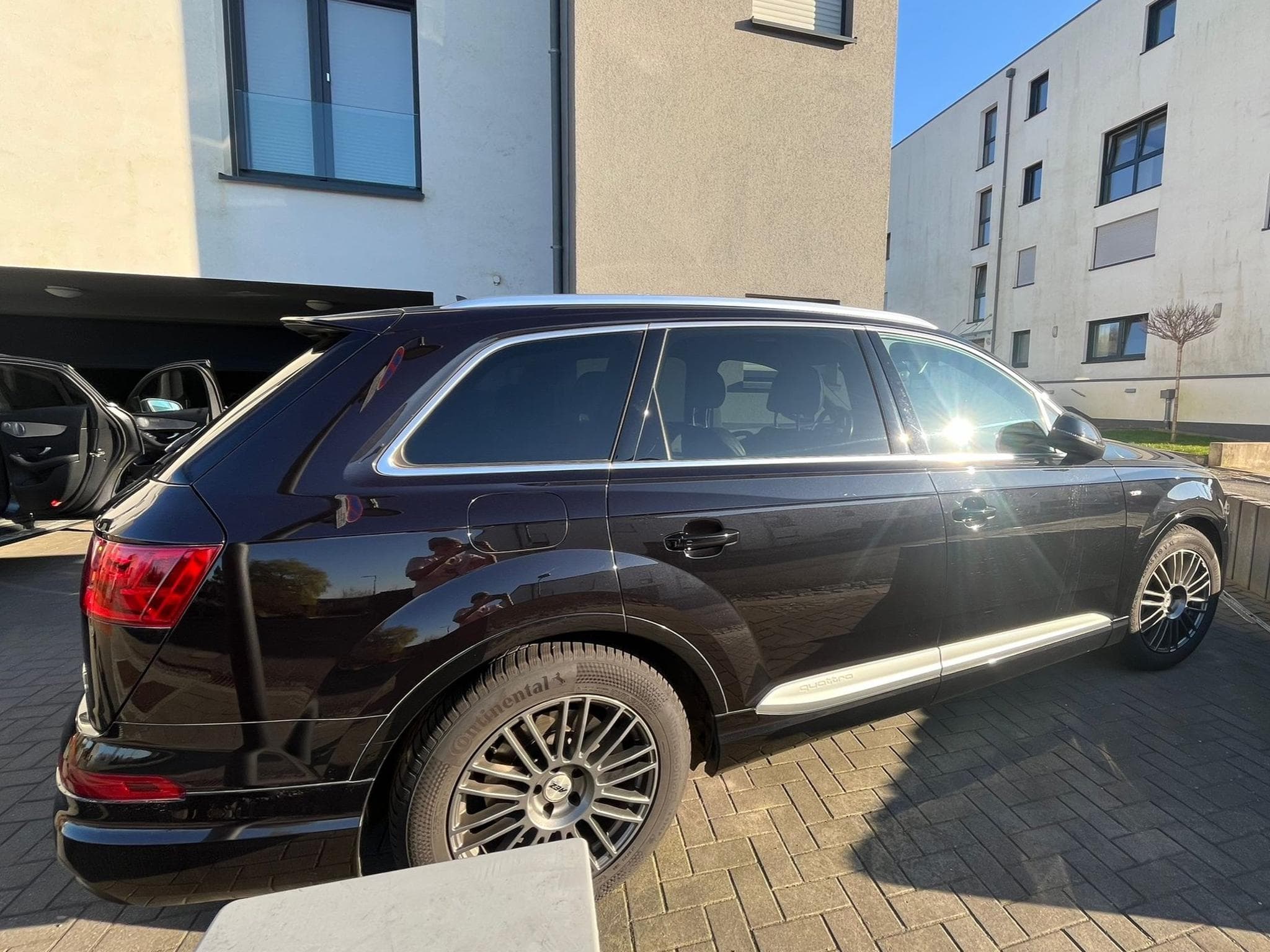 Audi Q7 S-line (2017) - Photo 2