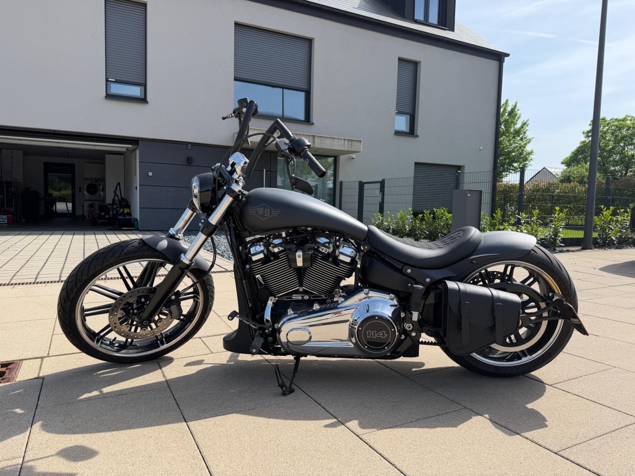 Harley-Davidson CVO Breakout Breakout 114 (2019) - Photo 1