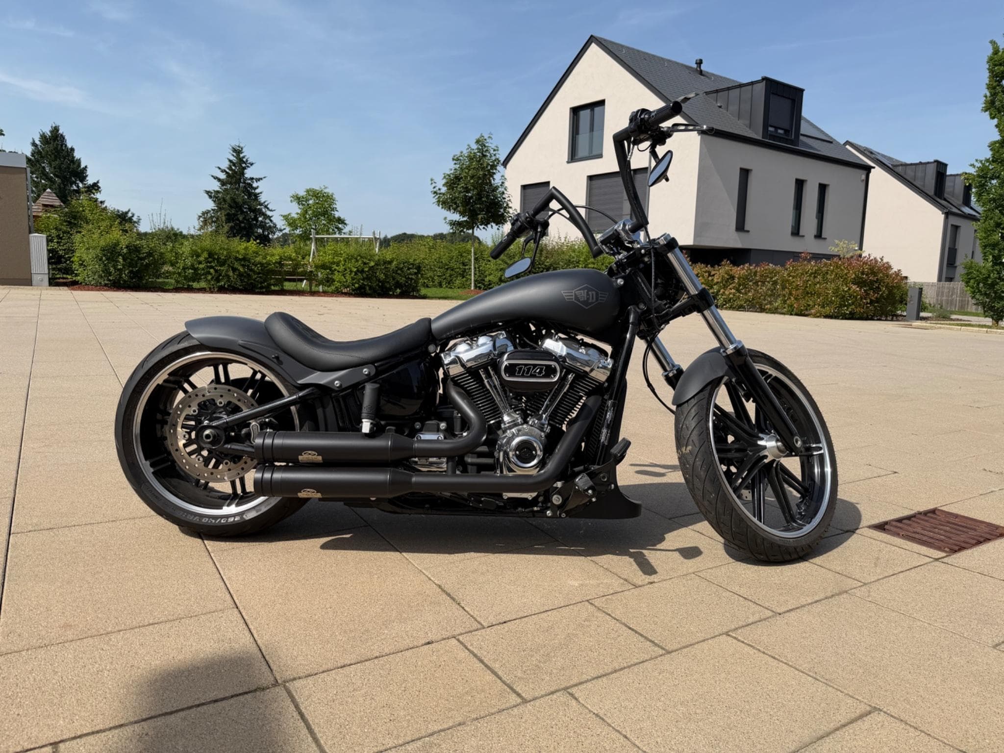 Harley-Davidson CVO Breakout Breakout 114 (2019) - Photo 2