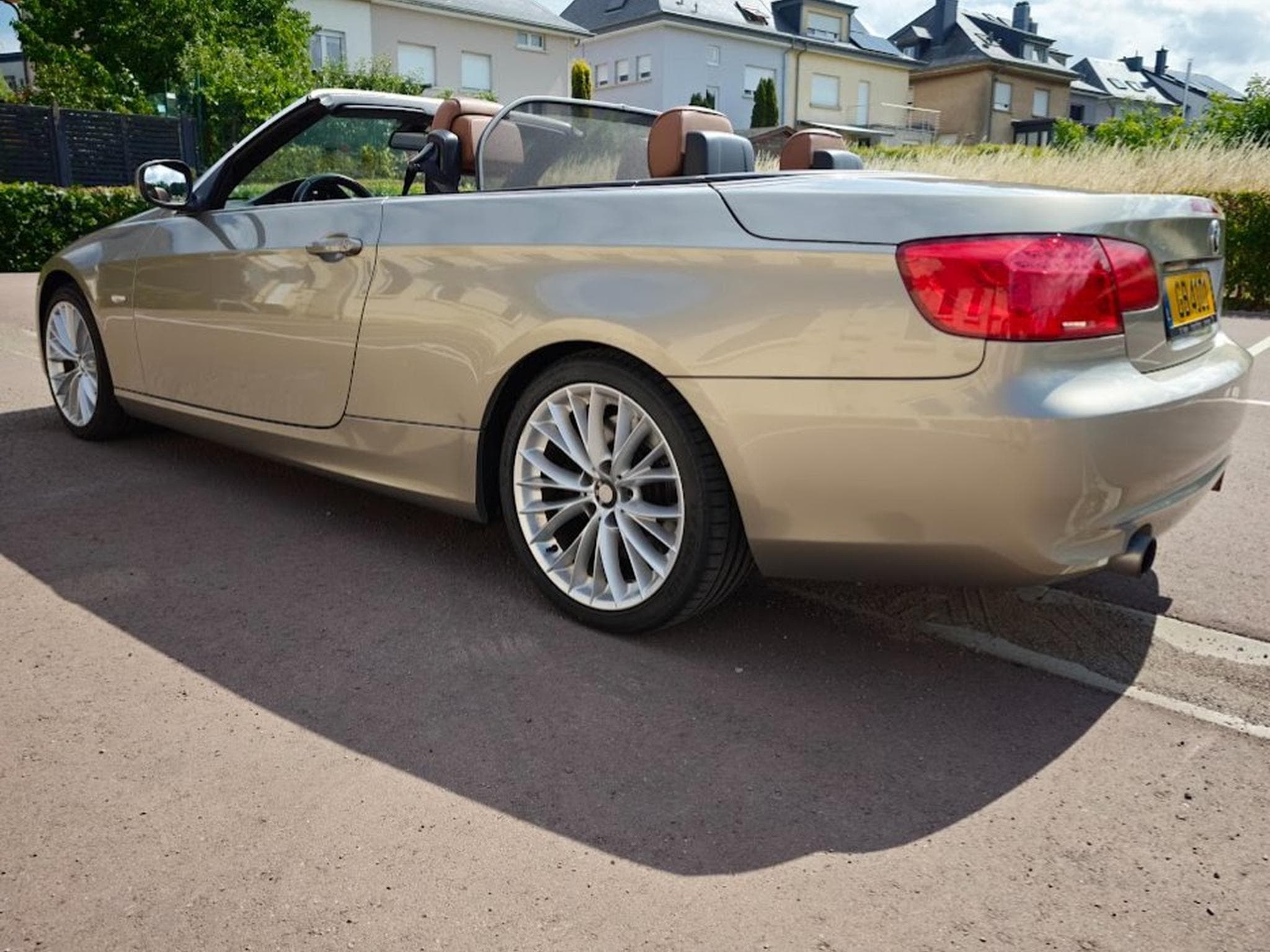BMW 335 (2011) - Photo 1