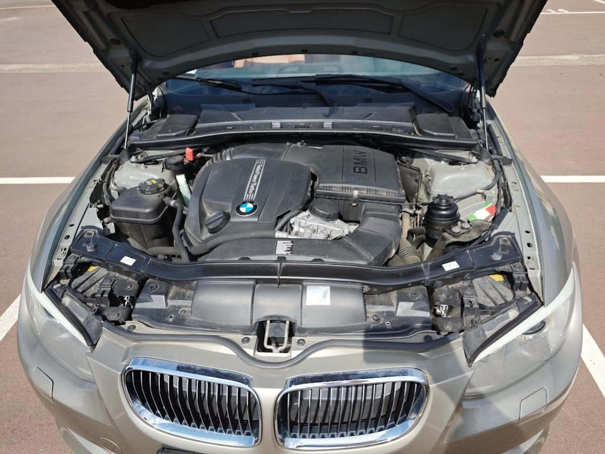 BMW 335 (2011) - Photo 12