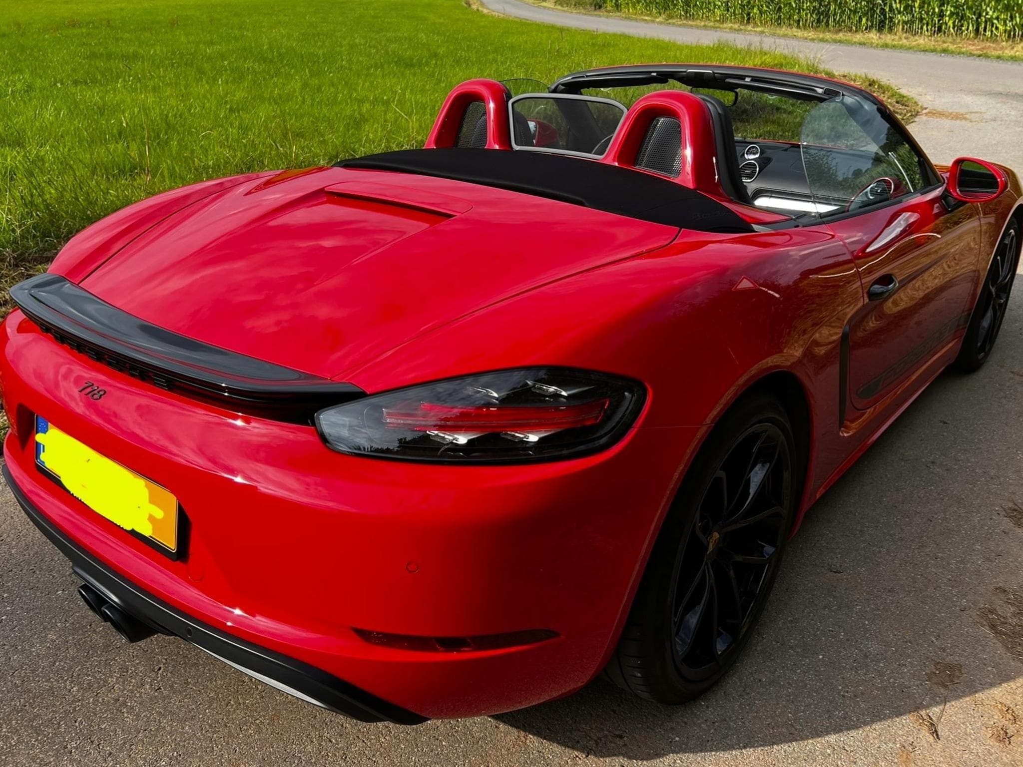 Porsche 718 BOXSTER STYLE EDITION (2024) - Photo 2