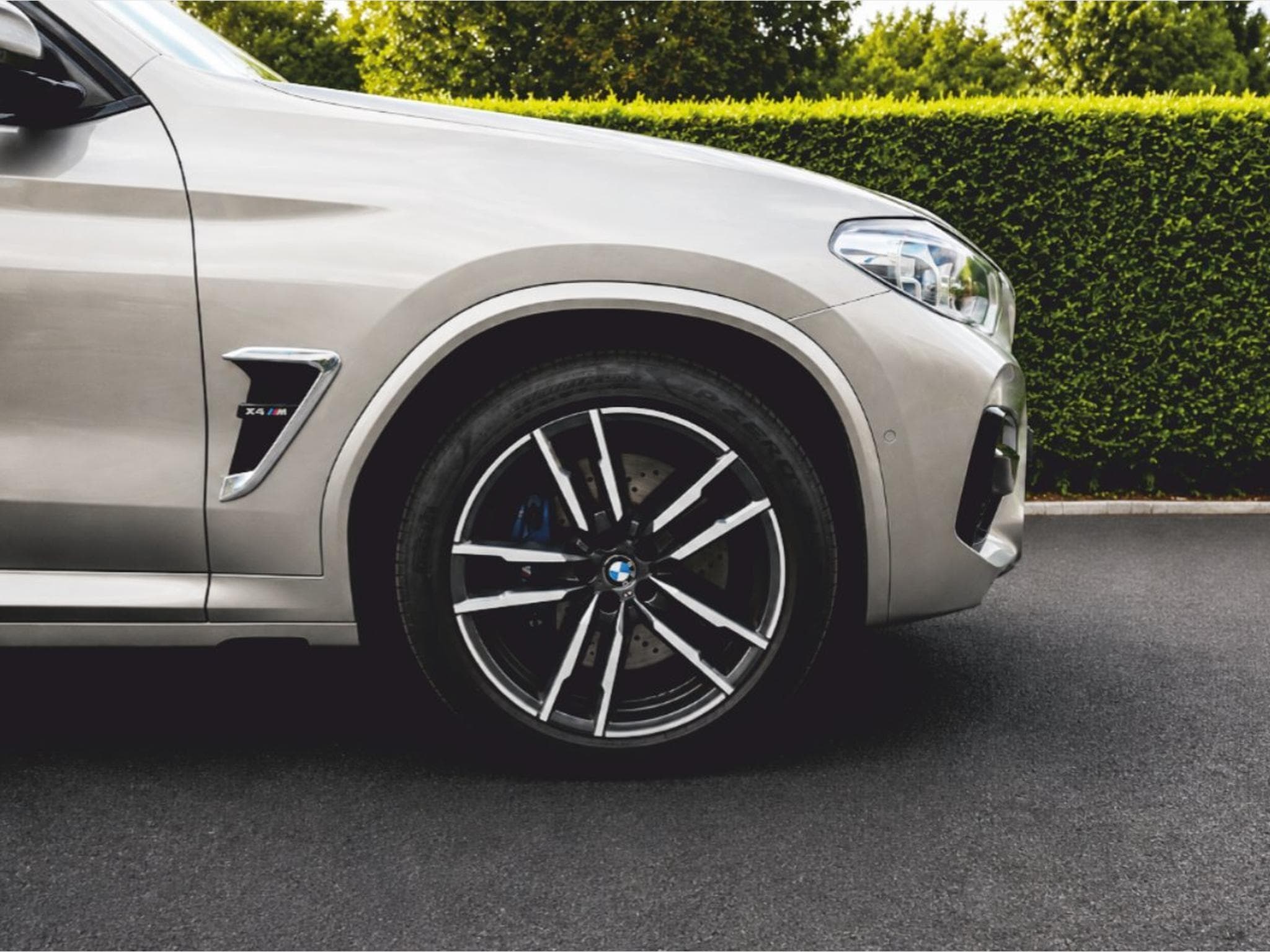 BMW X4M 3.0 l, F98, 6 cylindres, 353kW/486 ch (2020) - Photo 5