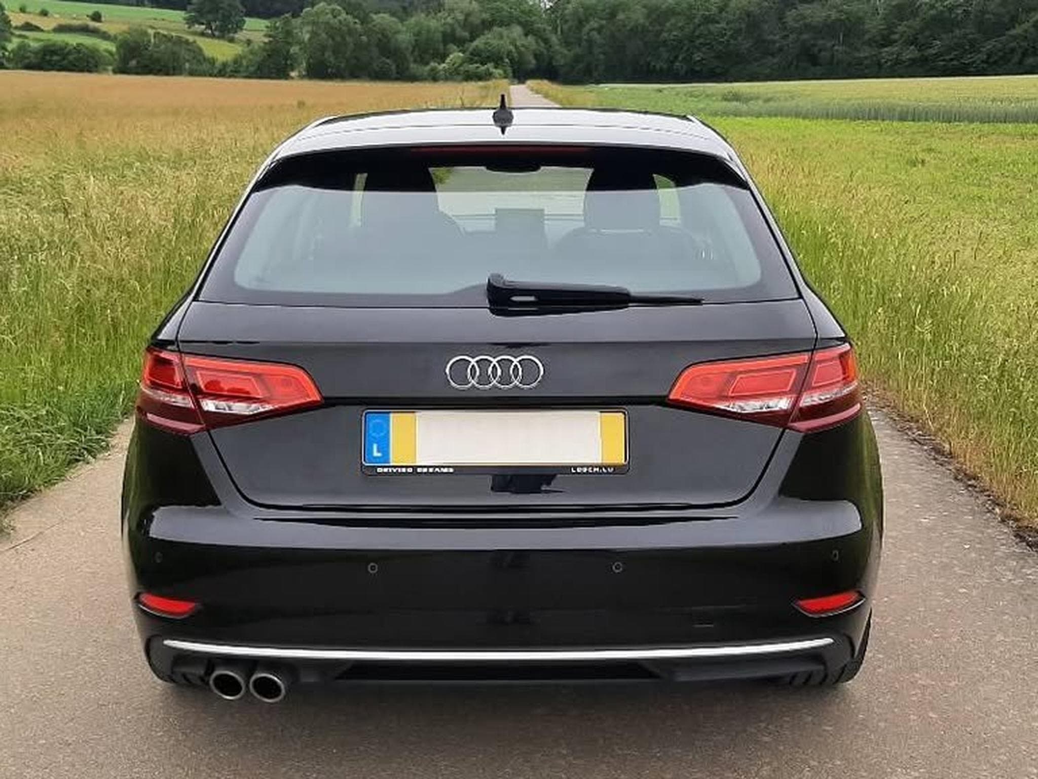Audi A3 Audi A3 Sportback noir metallisé (2019) - Photo 6