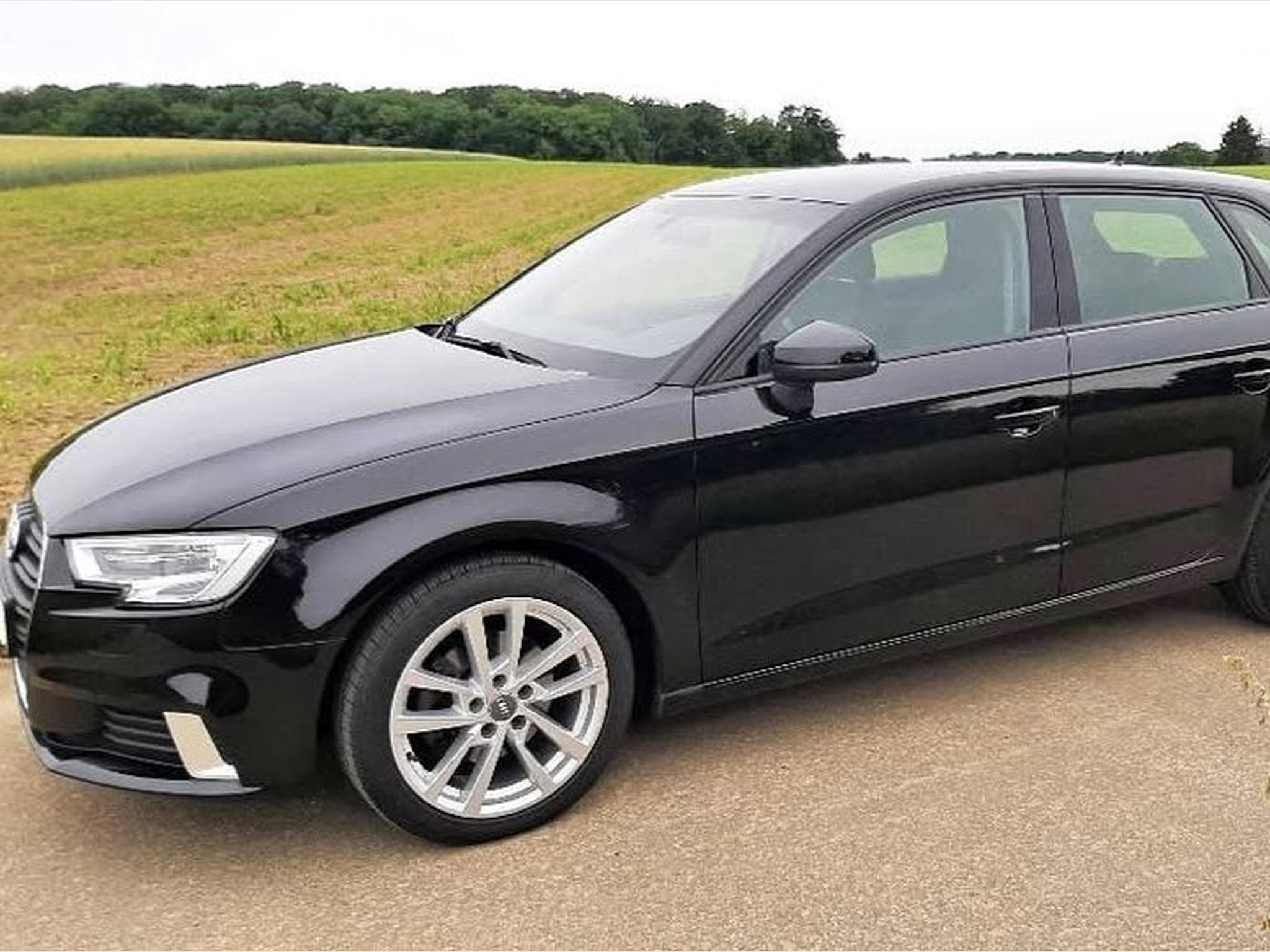 Audi A3 Audi A3 Sportback noir metallisé (2019) - Photo 9