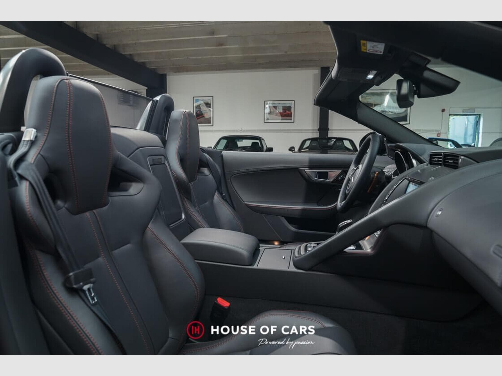 Jaguar F-Type V6S ROADSTER 1ST PAINT - JUST SERVICED (2017) - Photo 12
