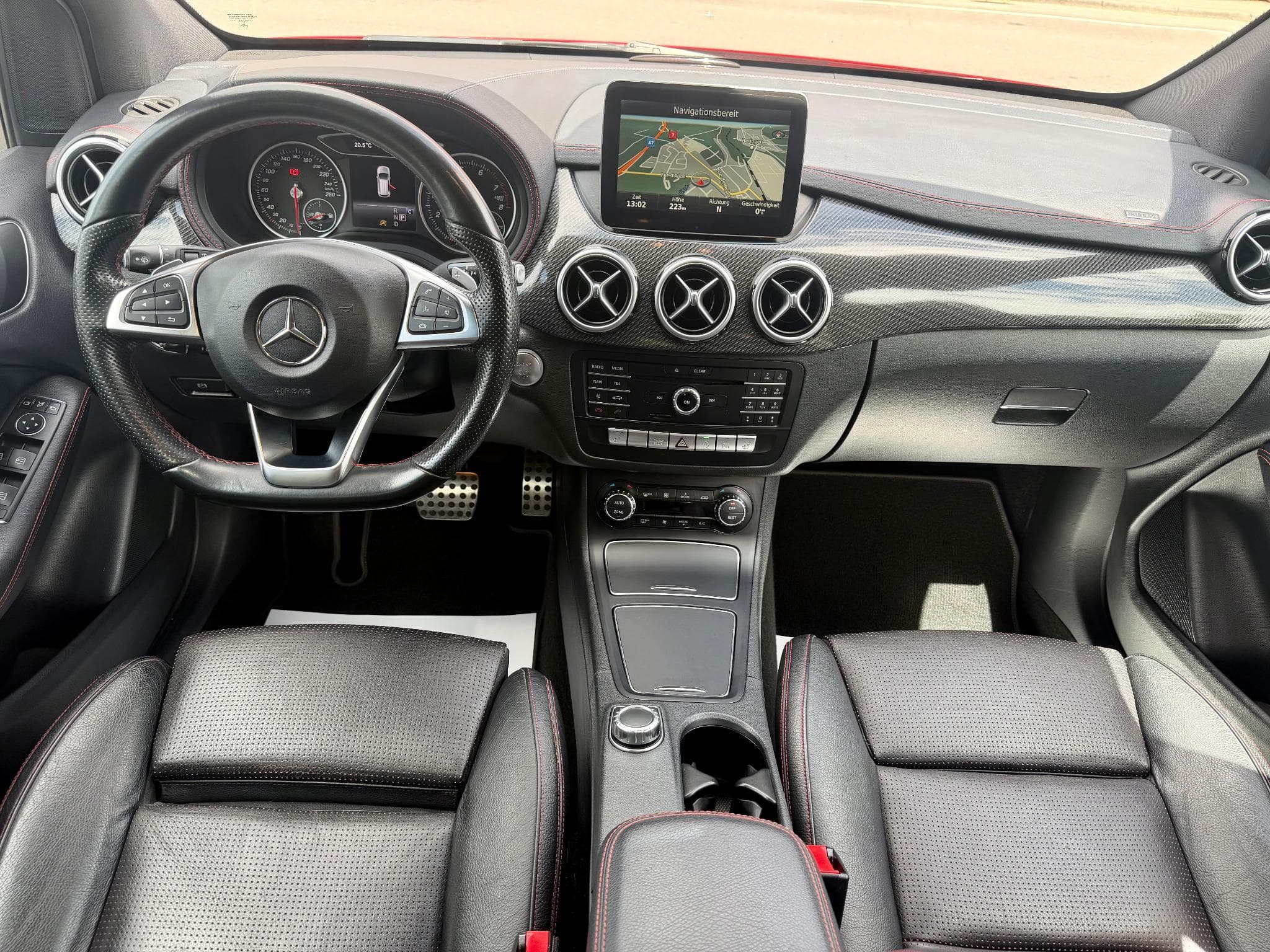 Mercedes B 200 7G-DCT AMG-Line PANO/CAM/NIGHT (2017) - Photo 8