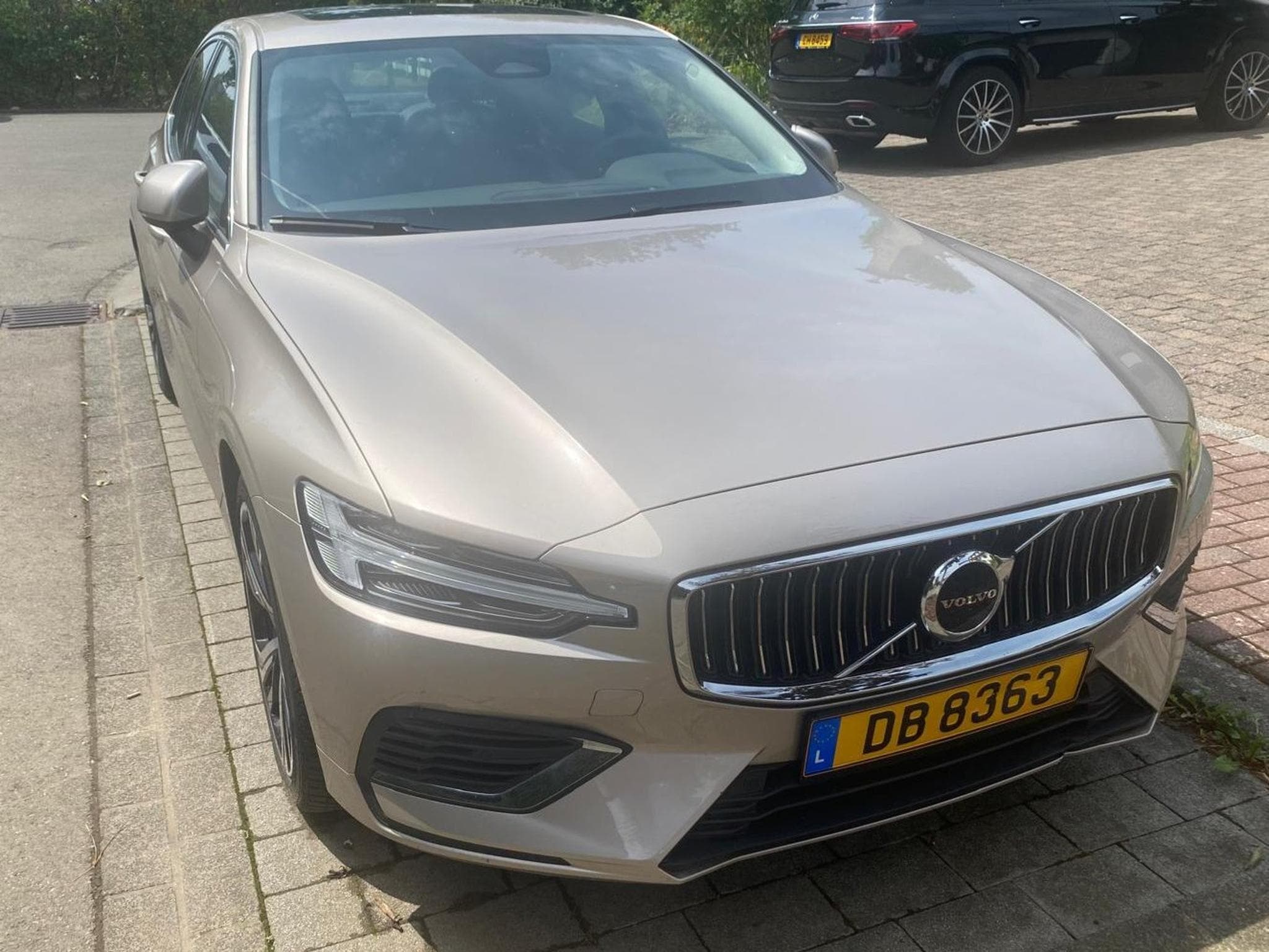 Volvo S60 ZSH1VD0? (2022) - Photo 3