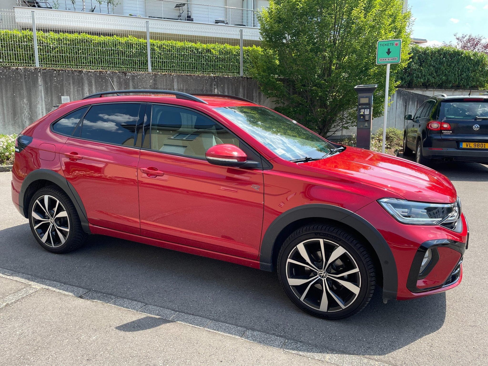 VW Taigo R Line 1.5 TSI (2025) - Photo 3