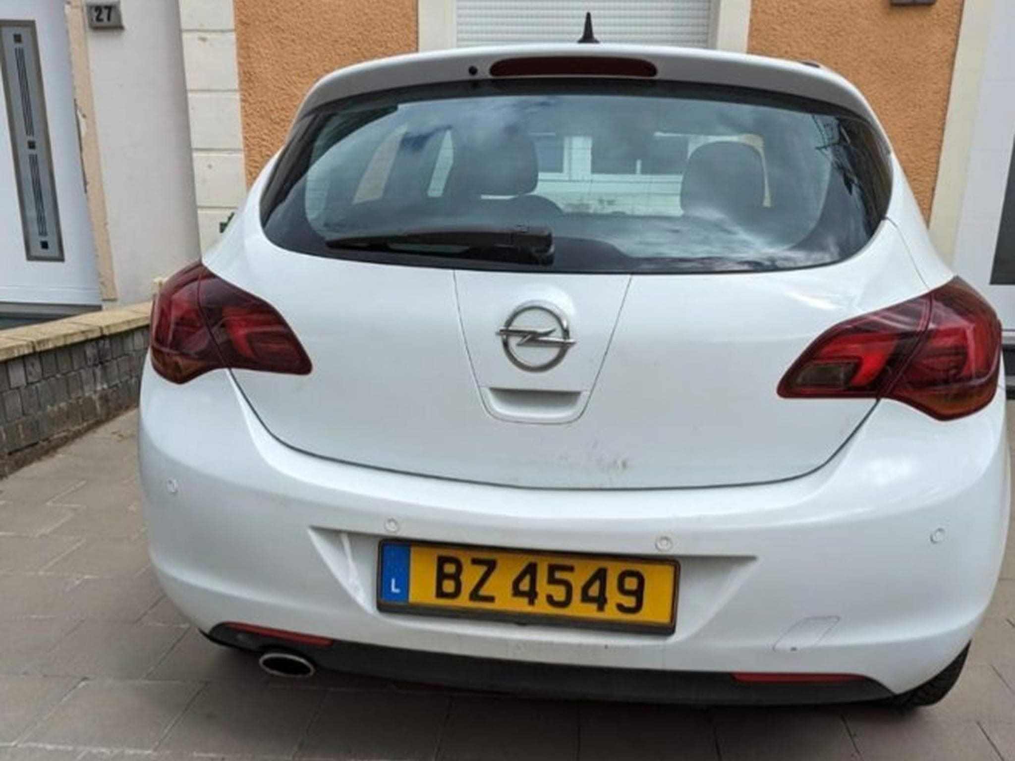 Opel Astra P-J/103/1940 (2010) - Photo 2
