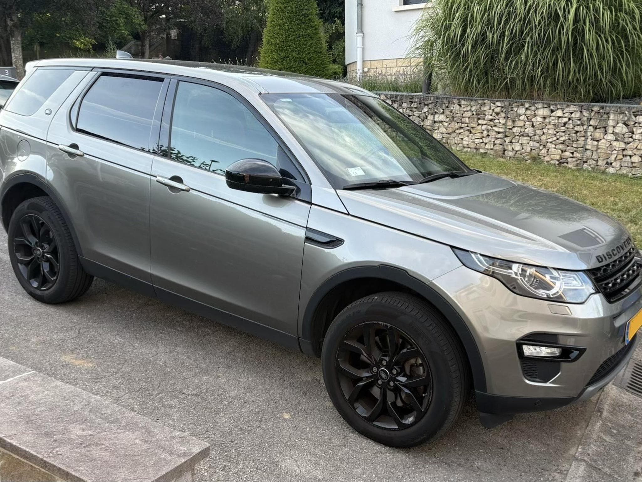 Land-Rover Discovery Sport SD4 HSE (2018) - Photo 1