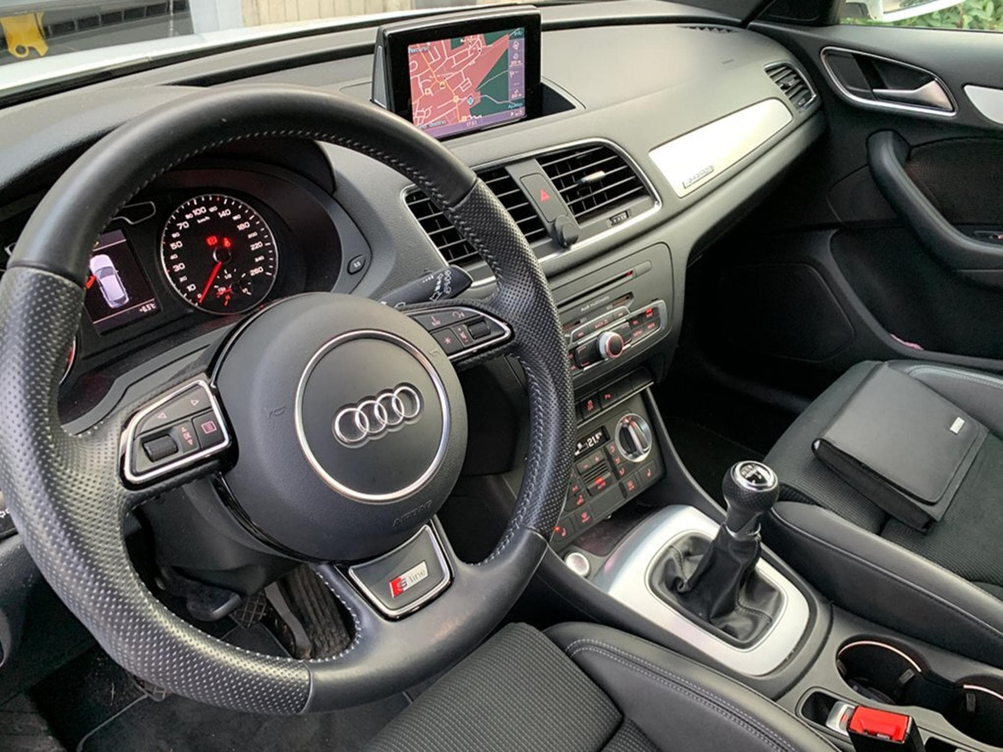 Audi Q3 S-Line Quattro (2013) - Photo 5