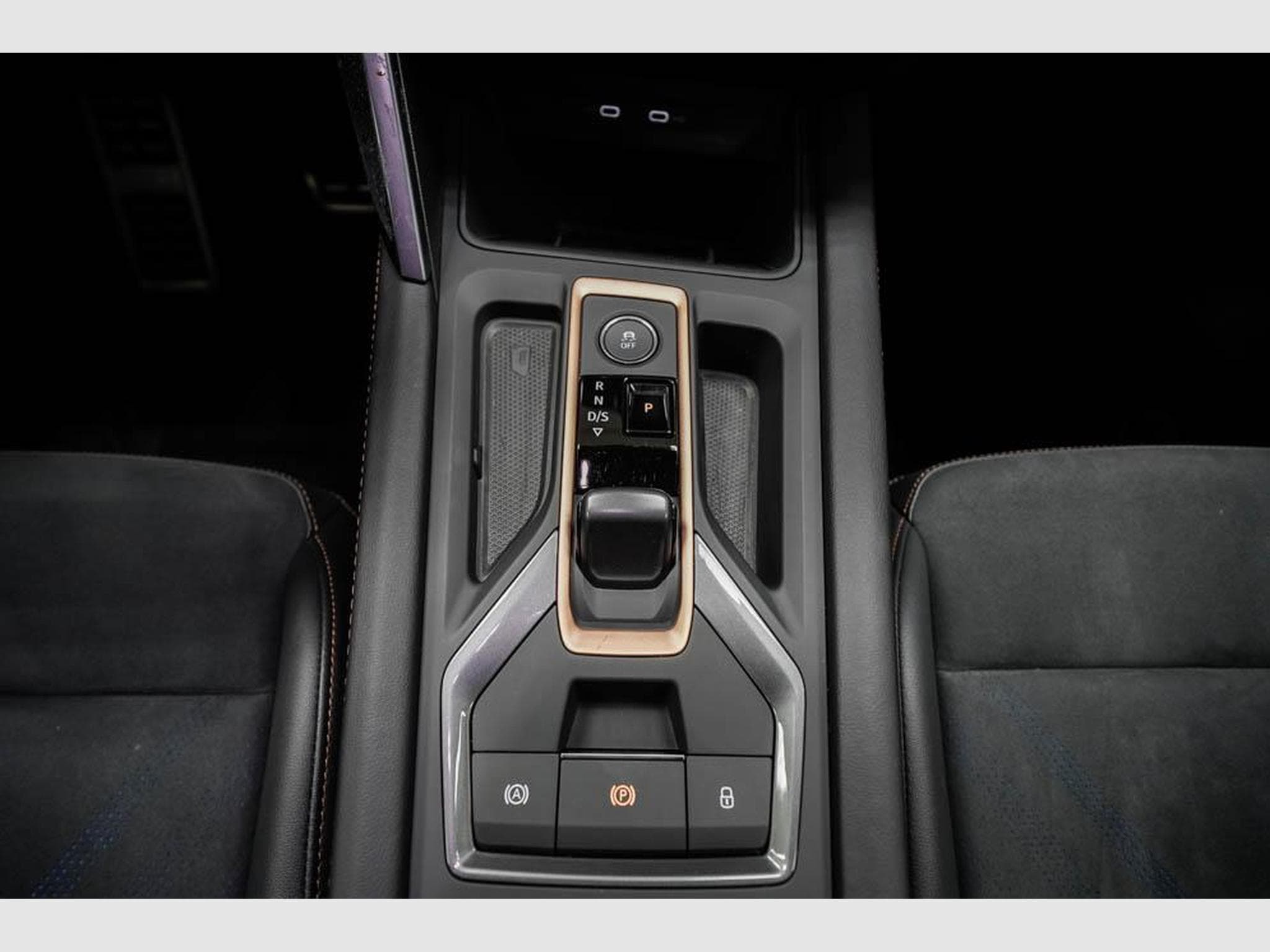 Cupra Leon ST 2,0 TSI (2025) - Photo 12