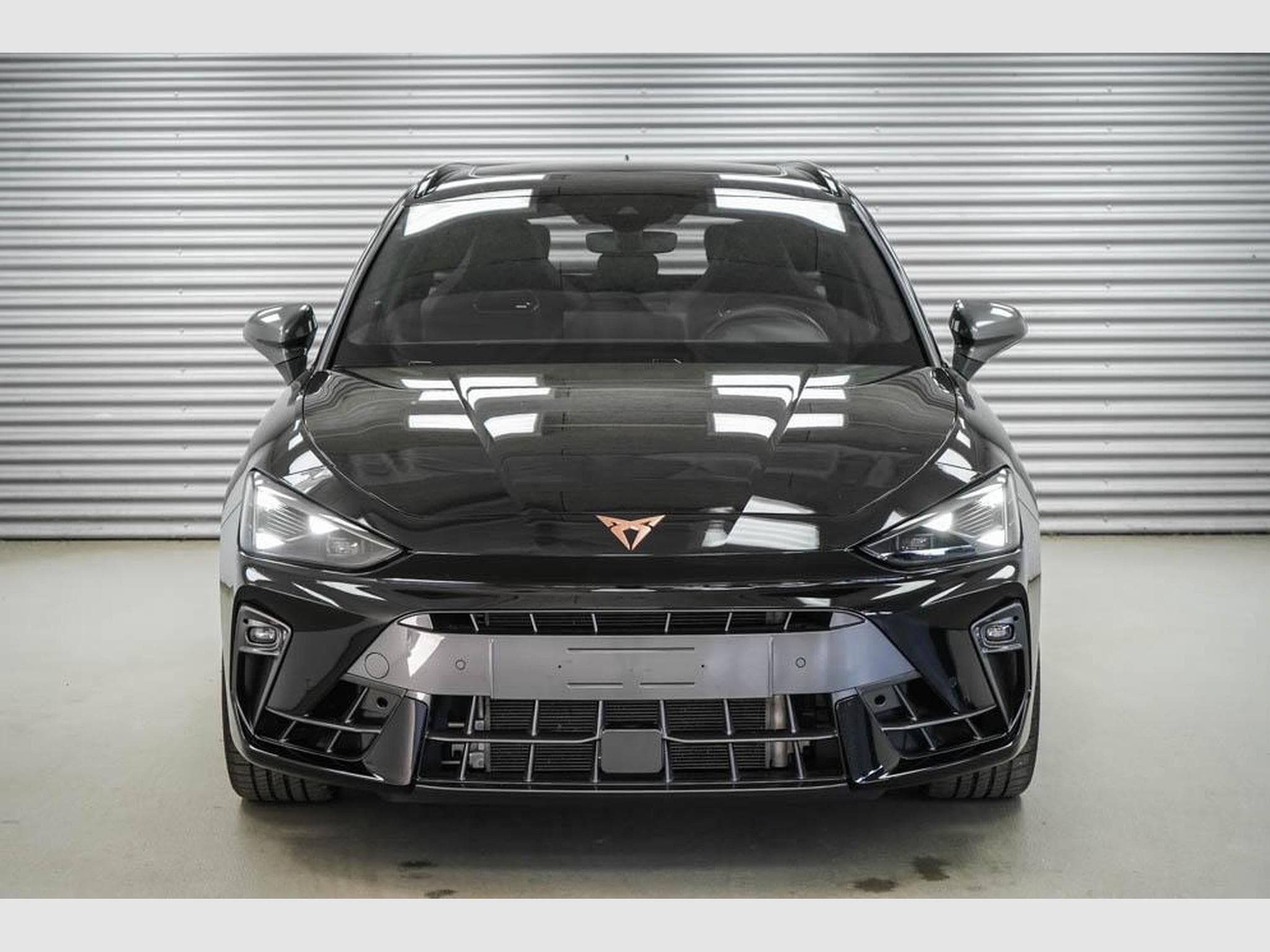 Cupra Leon ST 2,0 TSI (2025) - Photo 2