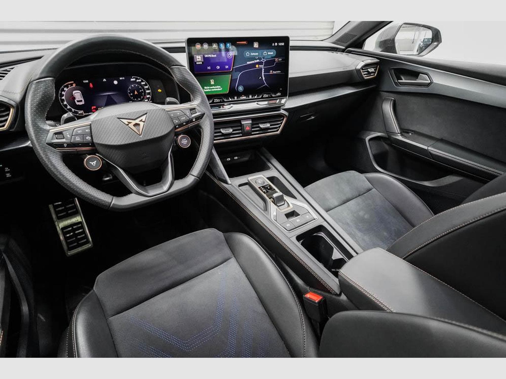 Cupra Leon ST 2,0 TSI (2025) - Photo 7